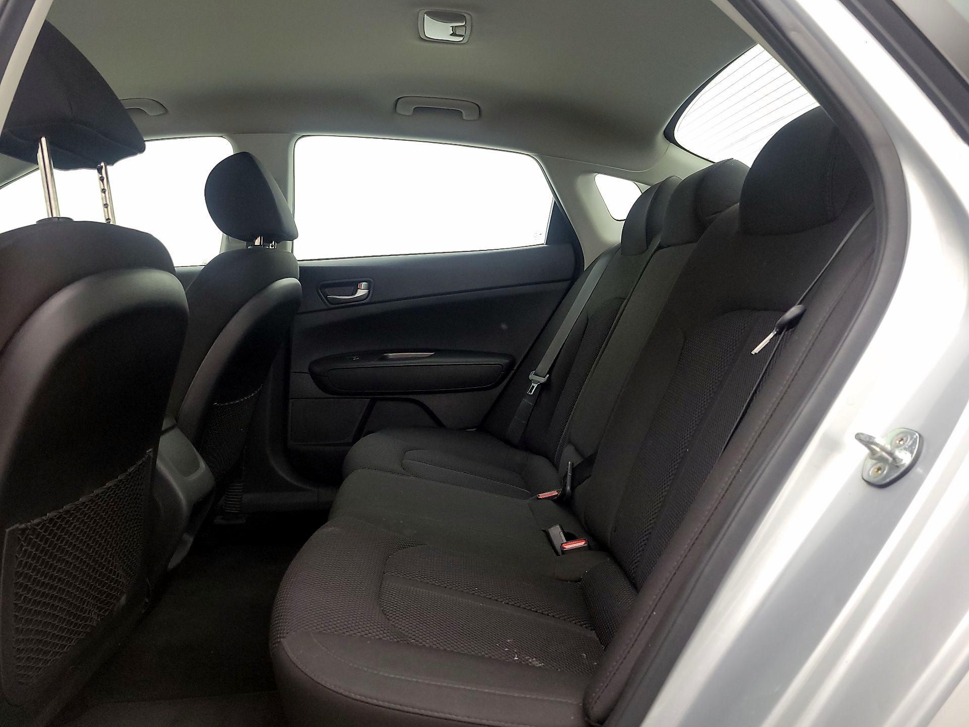 Thumbnail: 2019 Kia Optima - 19