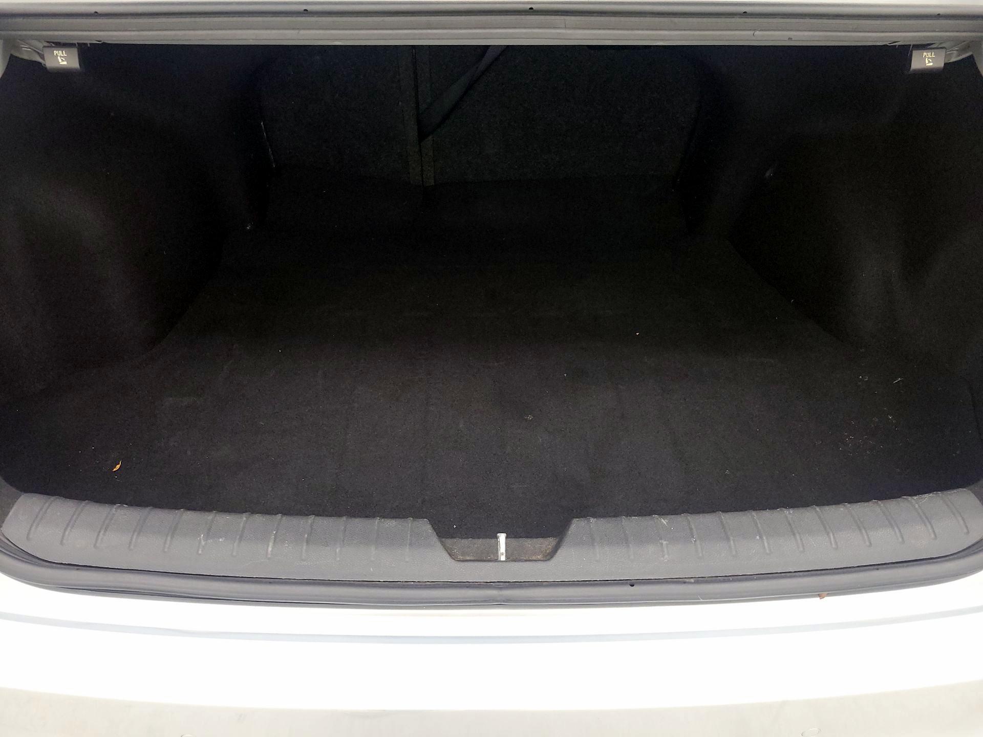 Thumbnail: 2019 Kia Optima - 20