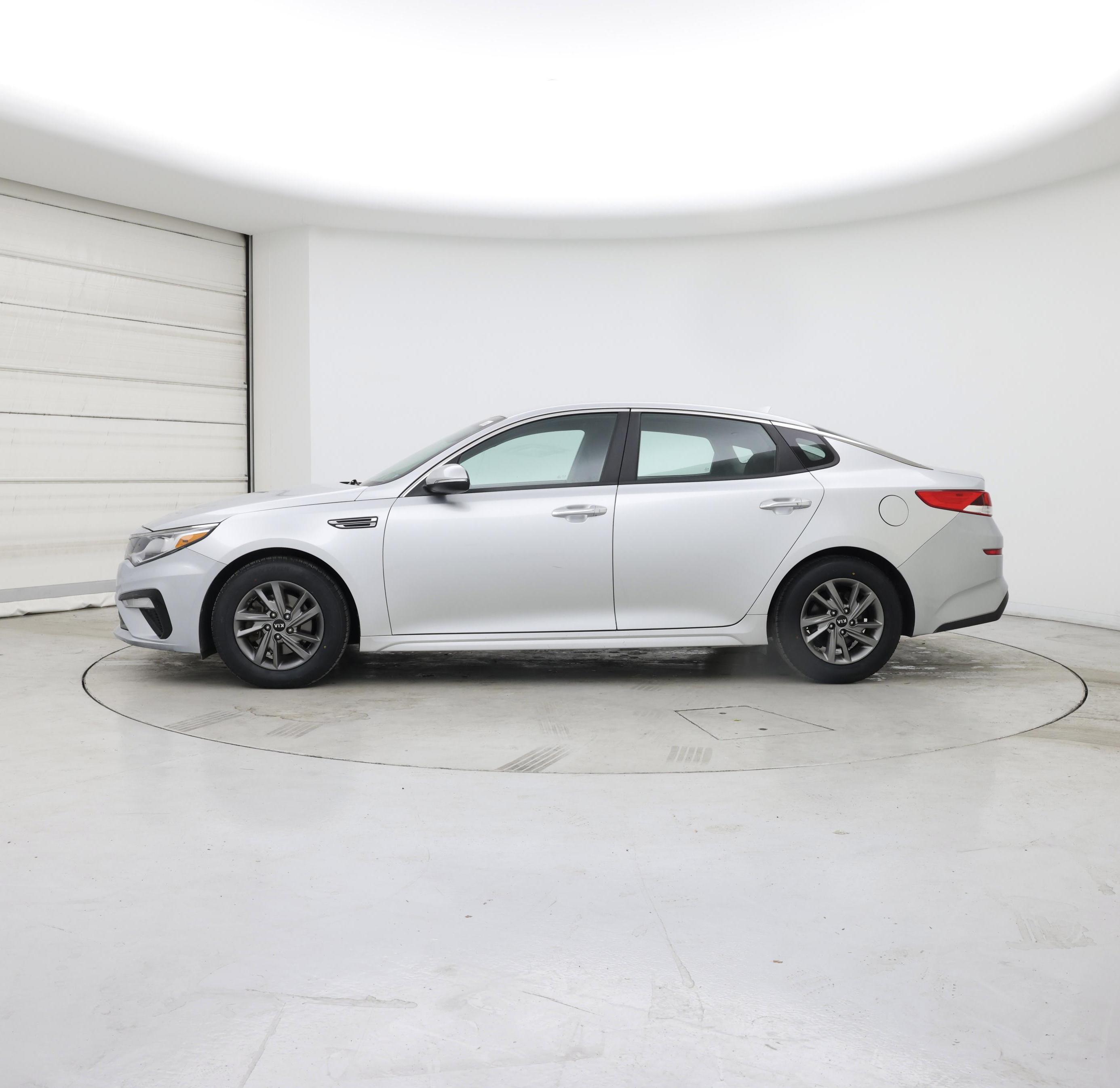 Thumbnail: 2019 Kia Optima - 3