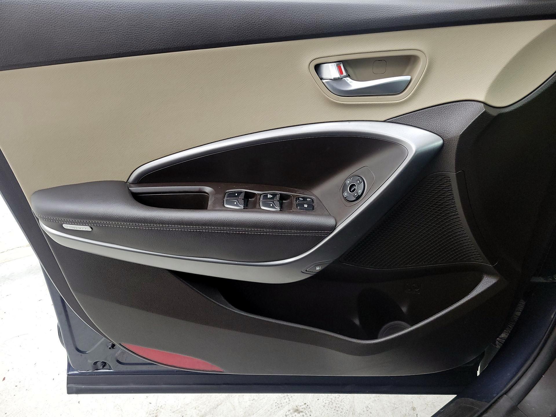 Thumbnail: 2018 Hyundai Santa Fe - 12