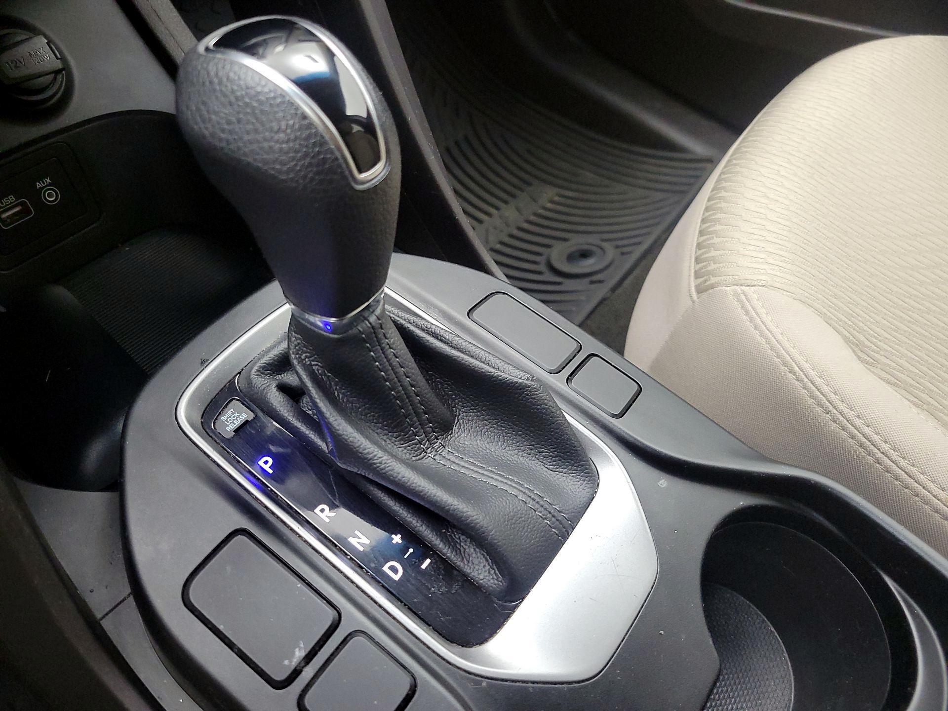 Thumbnail: 2018 Hyundai Santa Fe - 17