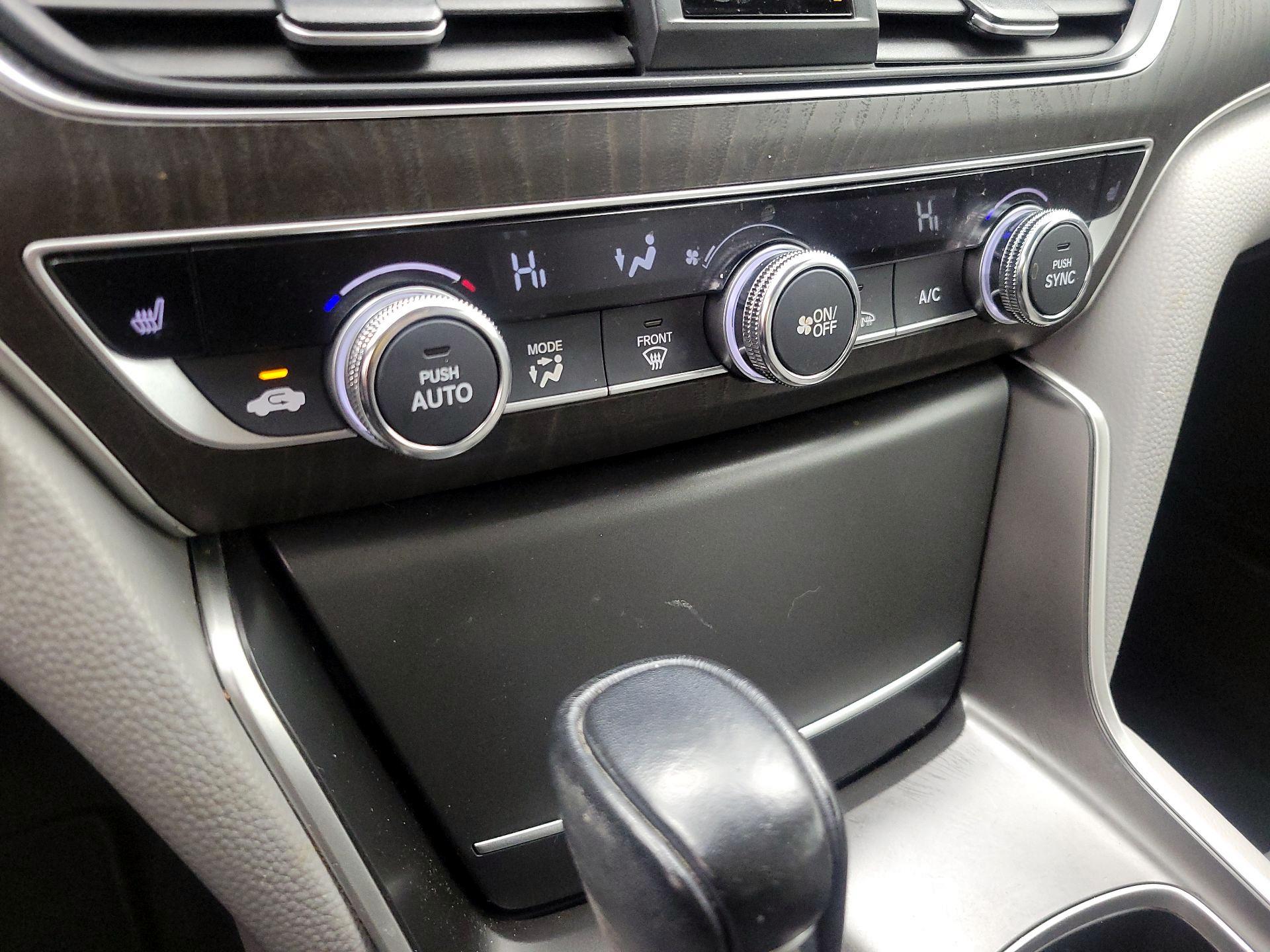 Thumbnail: 2018 Honda Accord - 16