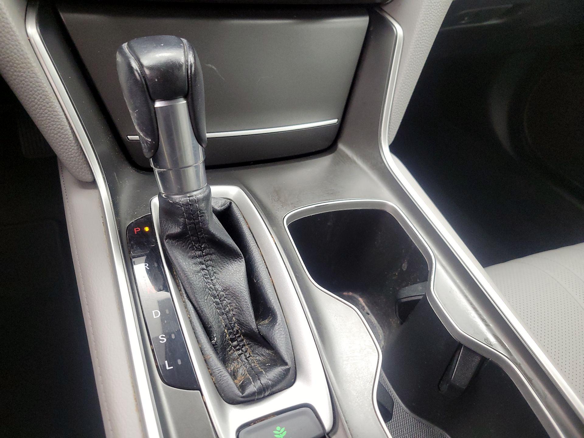 Thumbnail: 2018 Honda Accord - 17