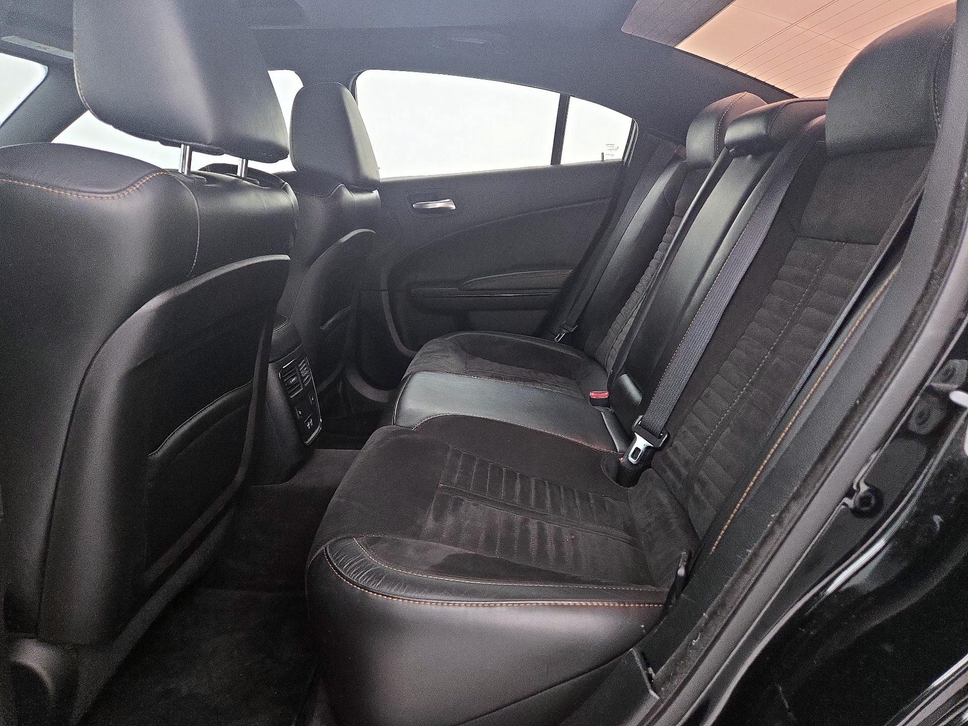 Thumbnail: 2018 Dodge Charger - 20