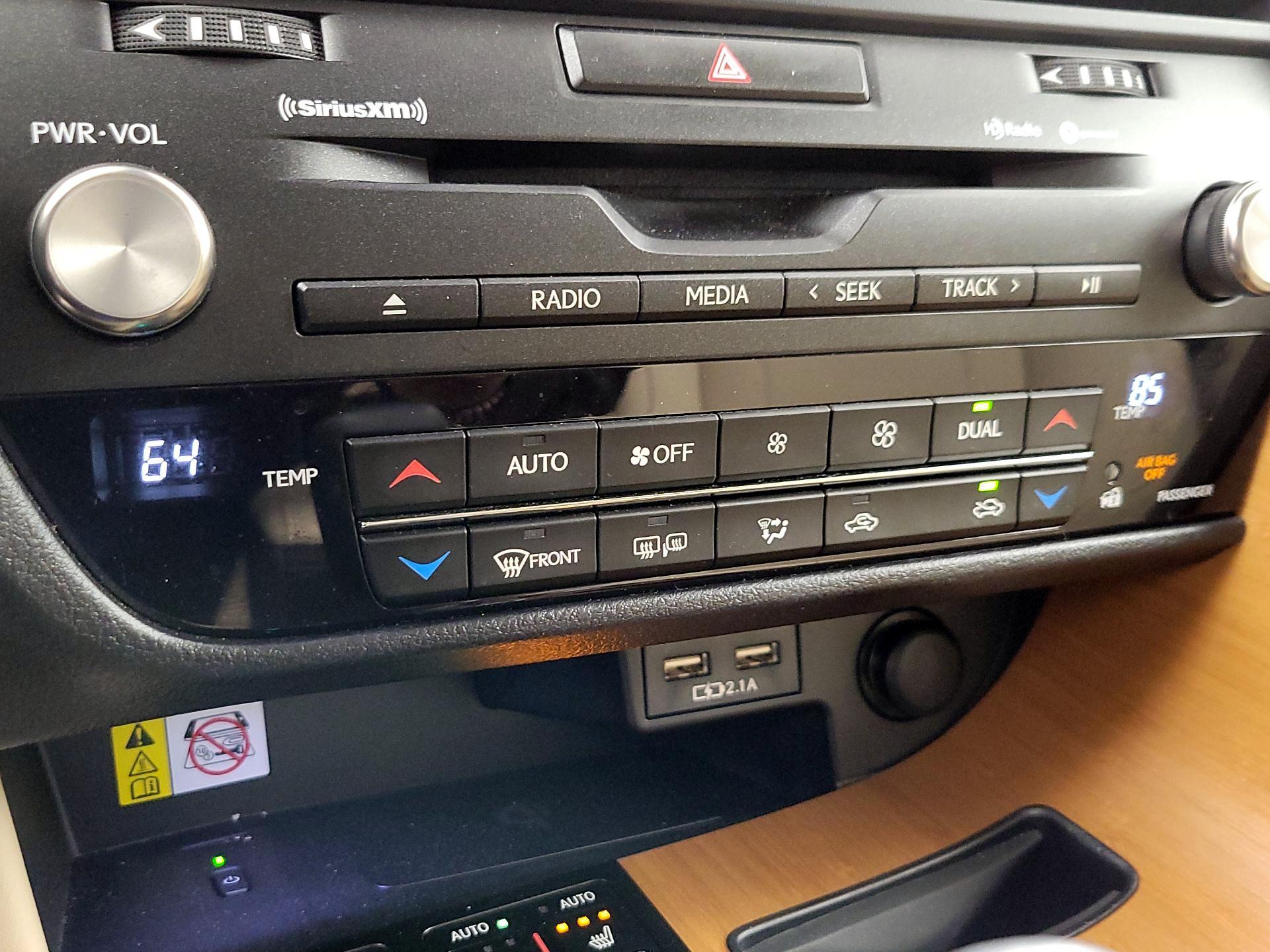 Thumbnail: 2022 Lexus RX - 16