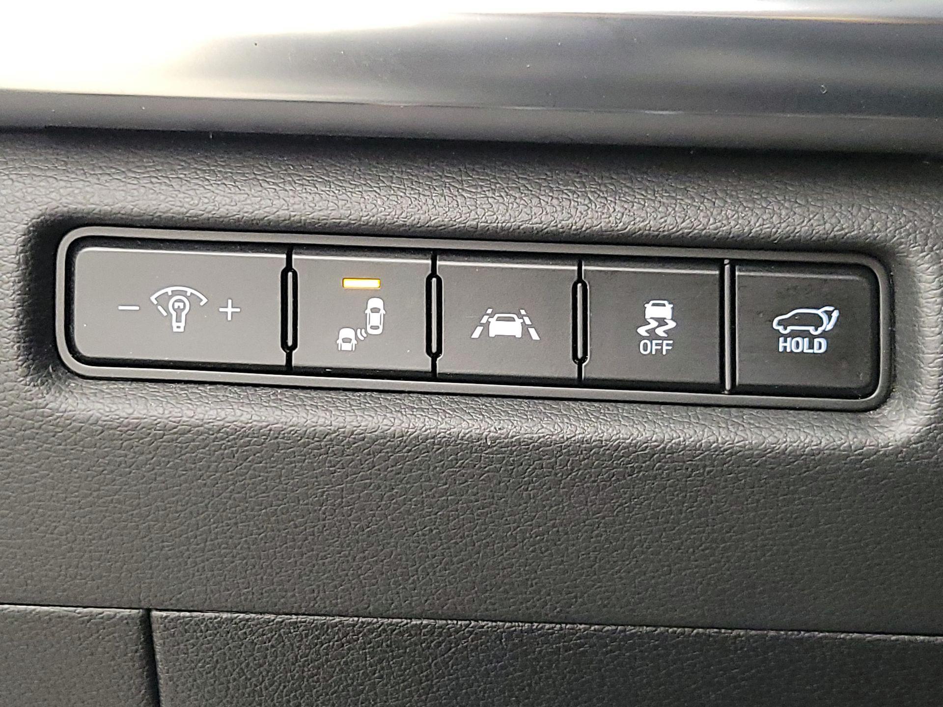 Thumbnail: 2022 Kia Telluride - 13