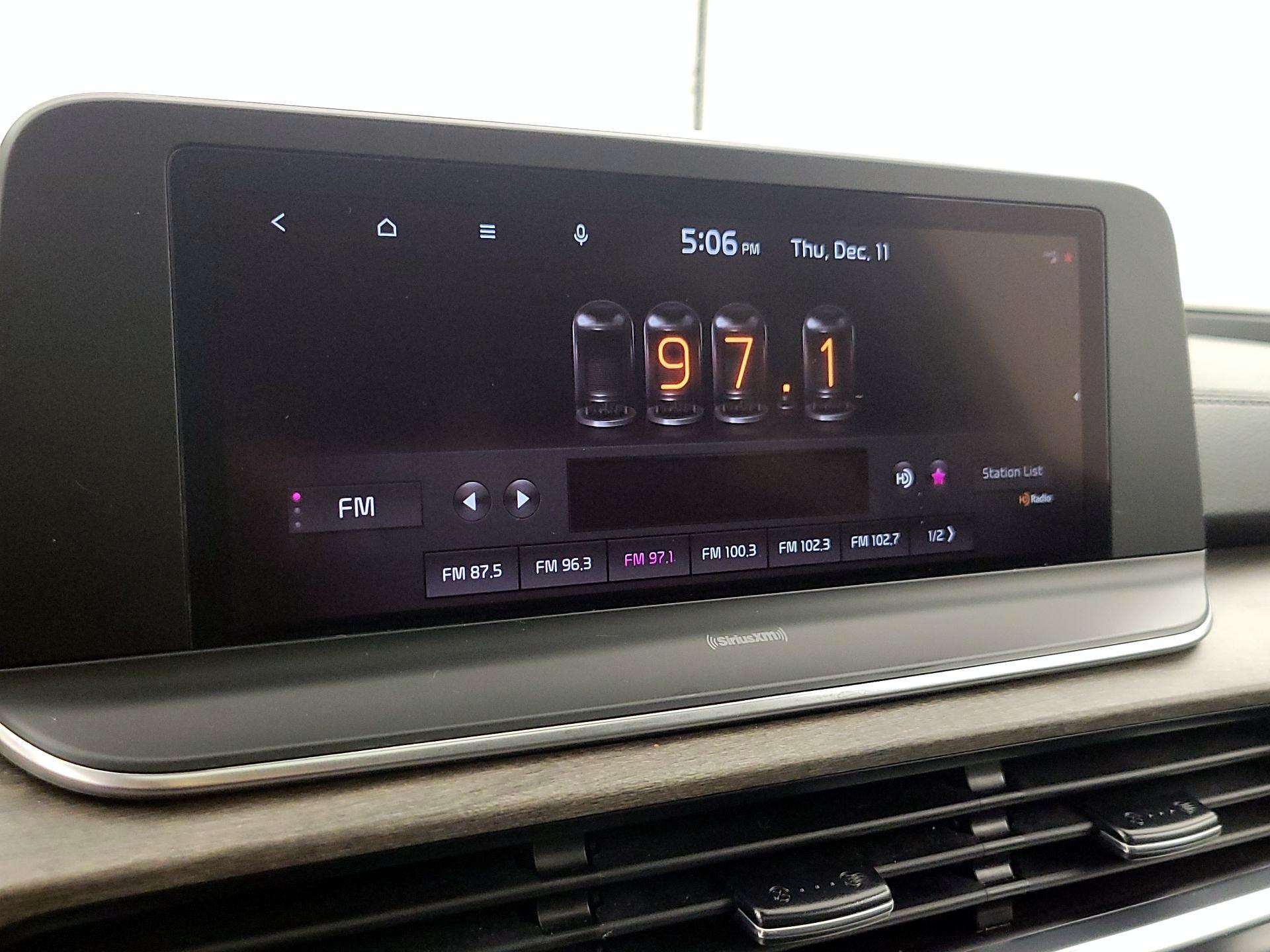 Thumbnail: 2022 Kia Telluride - 16