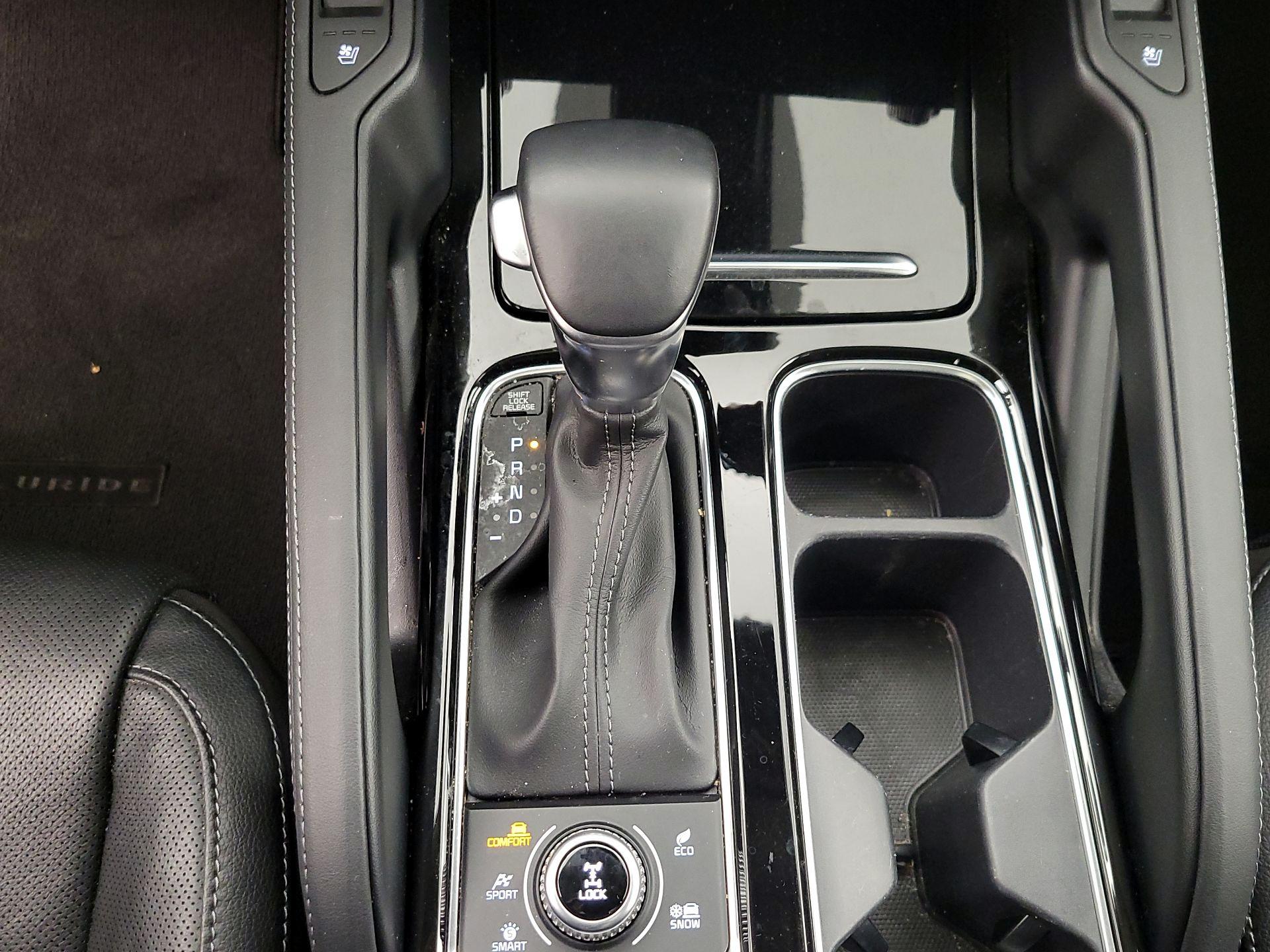 Thumbnail: 2022 Kia Telluride - 18