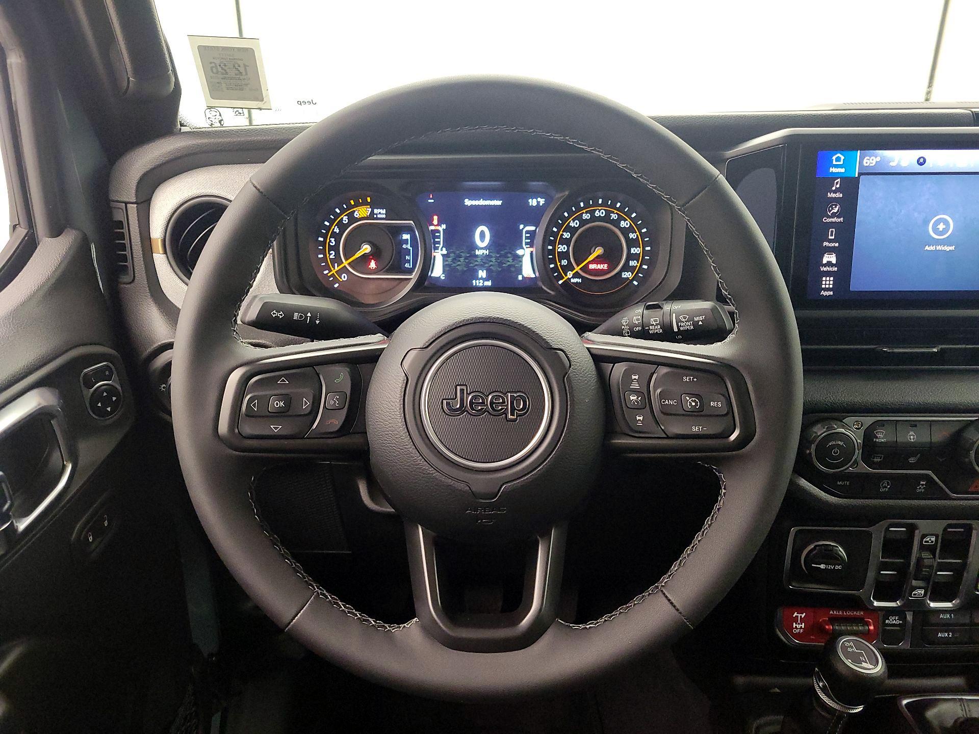 Thumbnail: 2025 Jeep Wrangler - 10