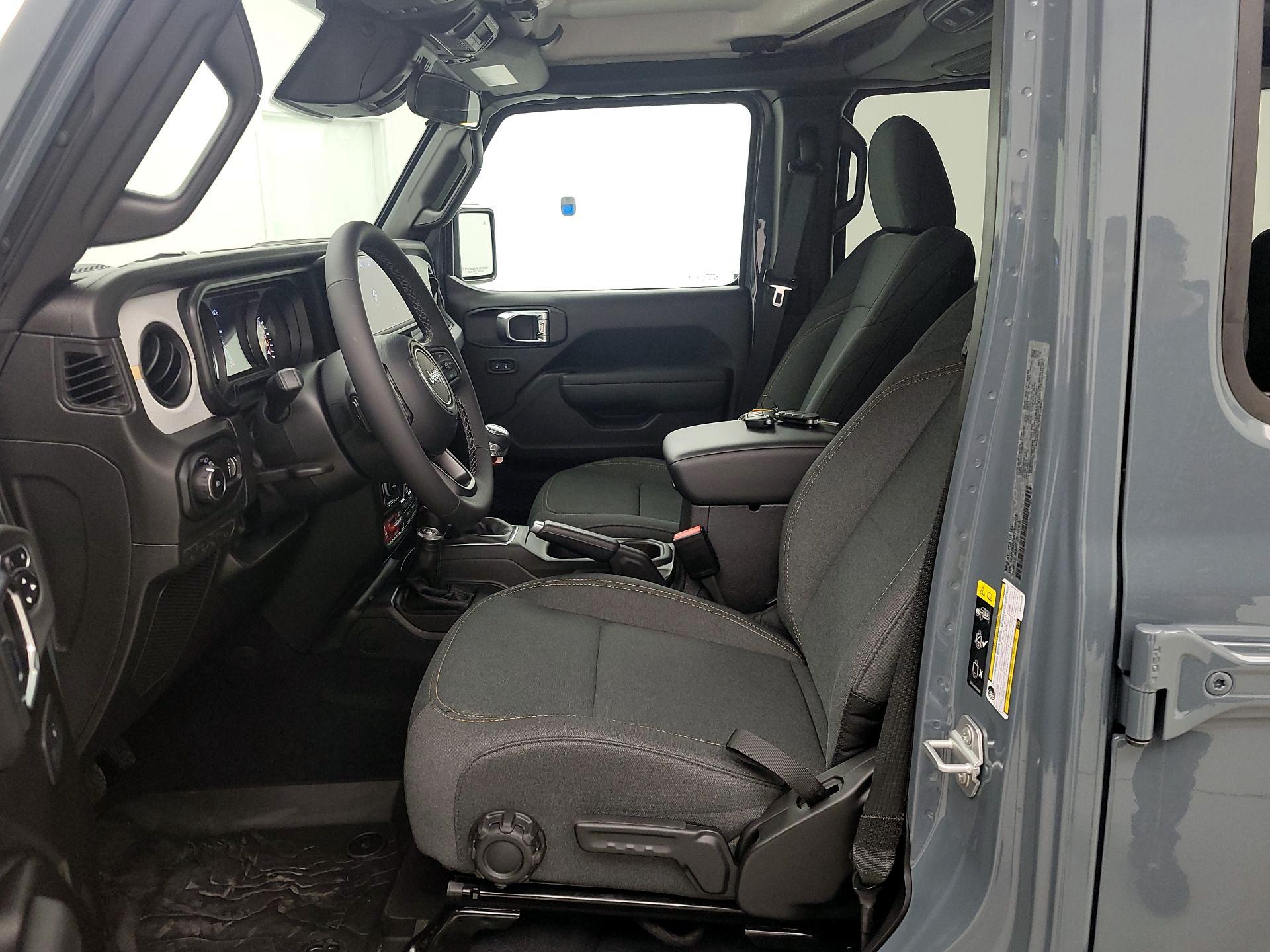 Thumbnail: 2025 Jeep Wrangler - 11