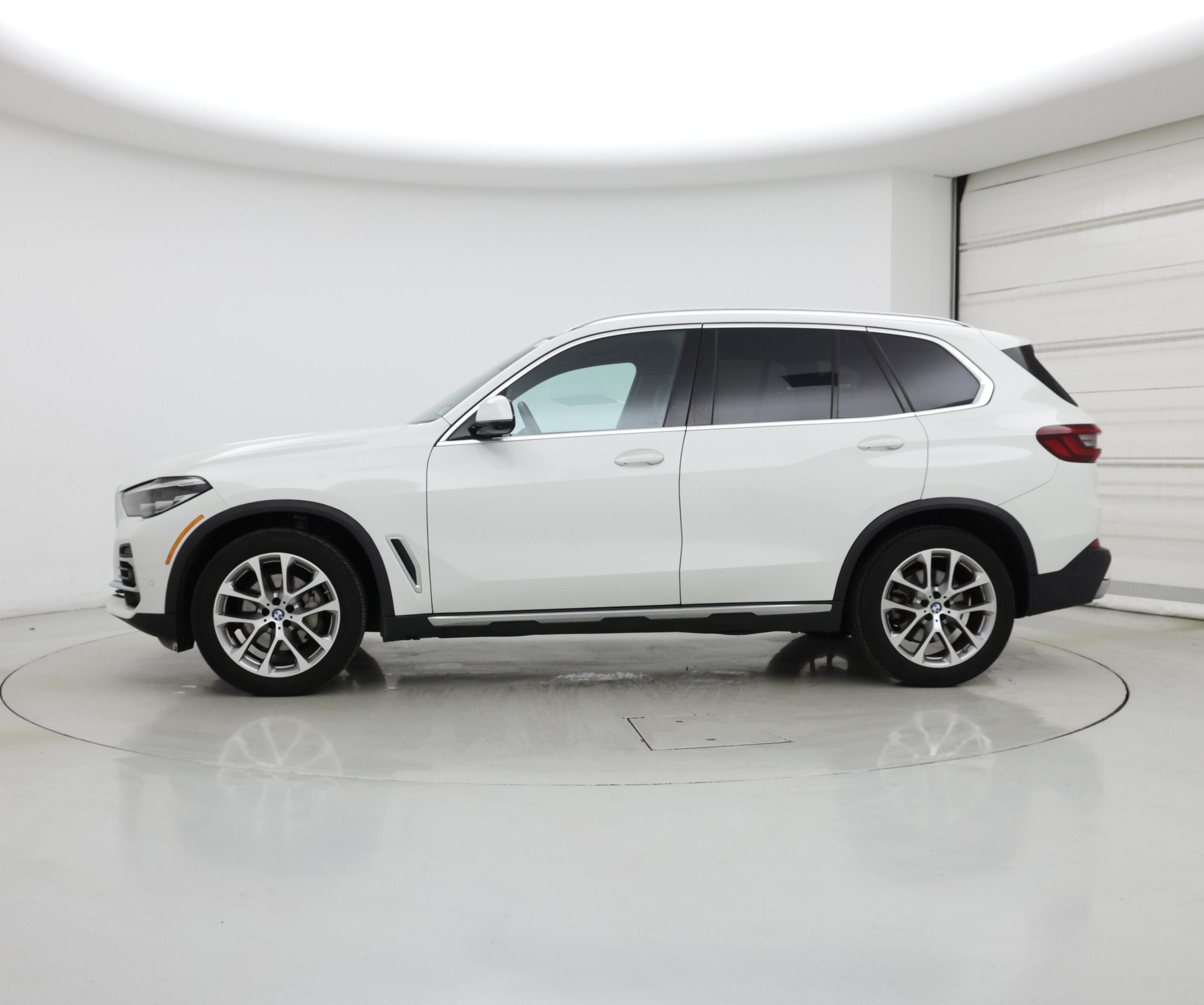 Thumbnail: 2023 BMW X5 - 3