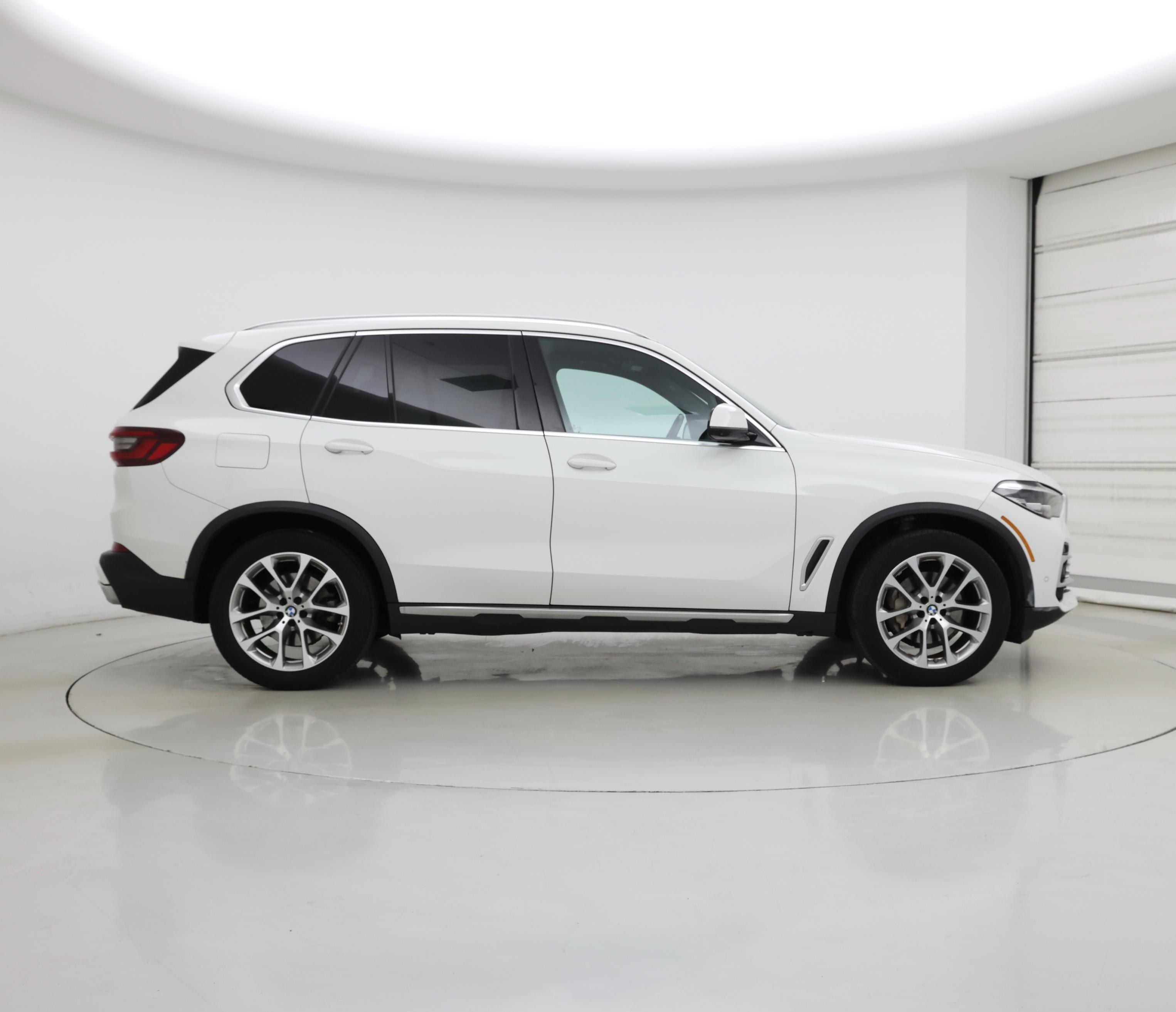 Thumbnail: 2023 BMW X5 - 7