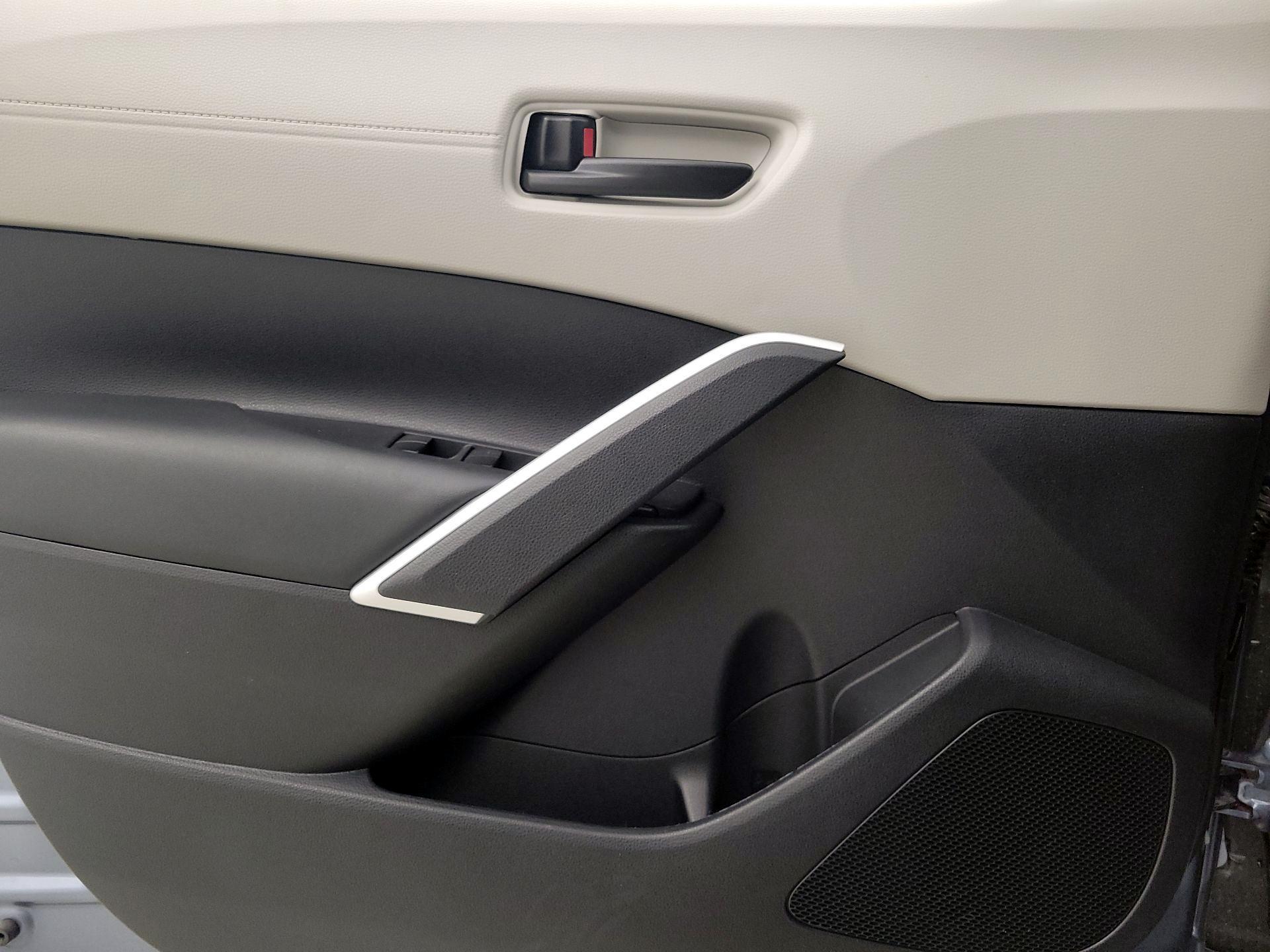 Thumbnail: 2024 Toyota Corolla Cross - 12