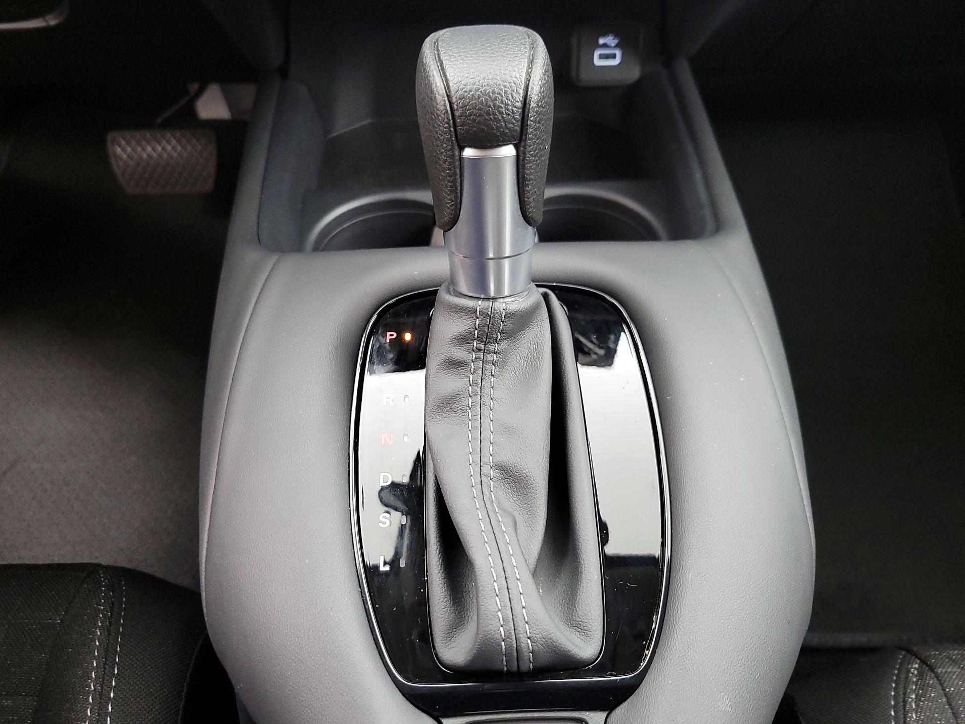 Thumbnail: 2025 Honda HR-V - 17