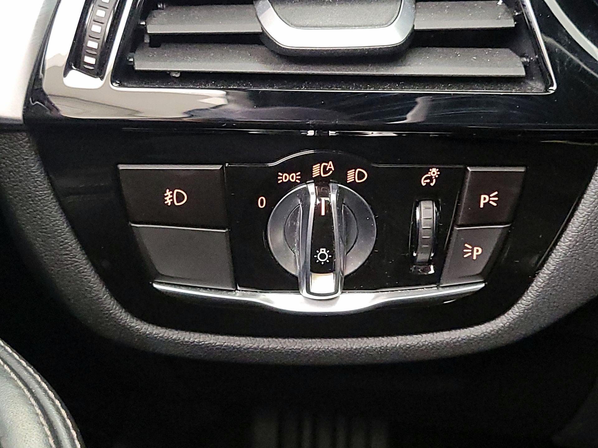 Thumbnail: 2017 BMW 5 Series - 13