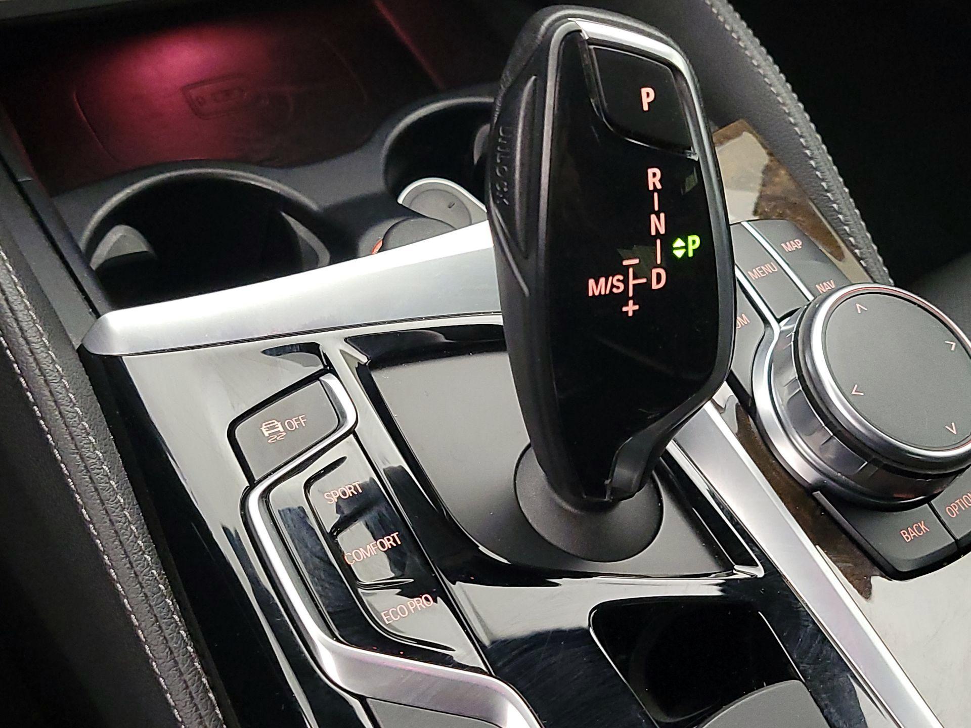 Thumbnail: 2017 BMW 5 Series - 18