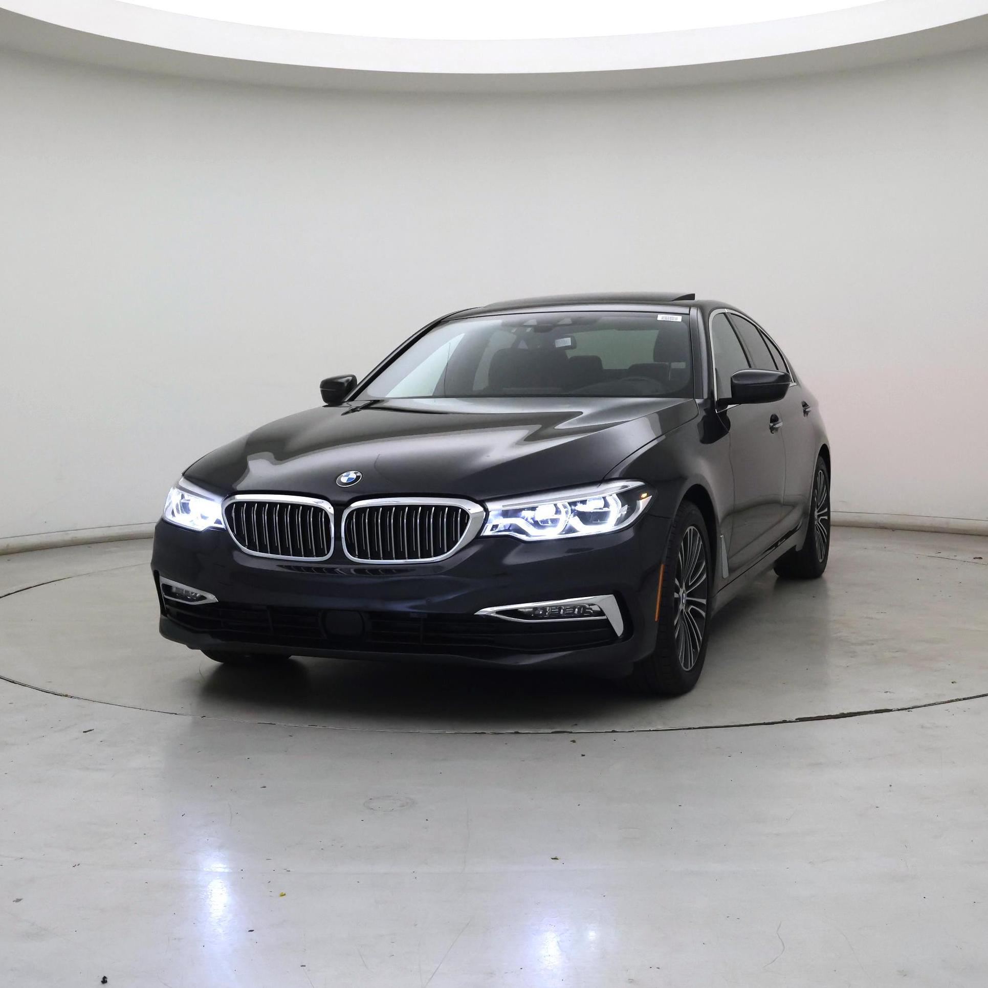 Thumbnail: 2017 BMW 5 Series - 4