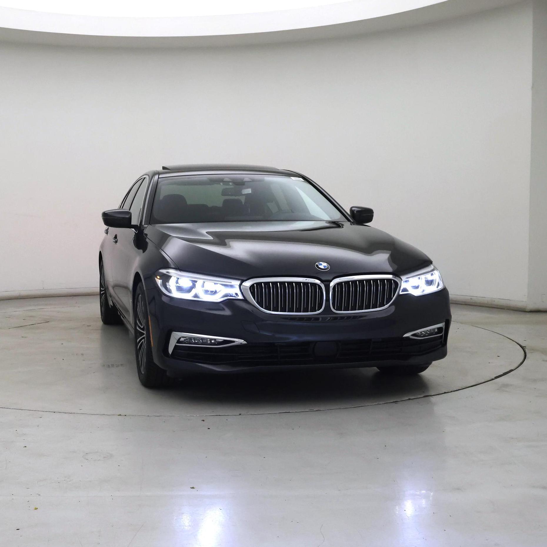 Thumbnail: 2017 BMW 5 Series - 5