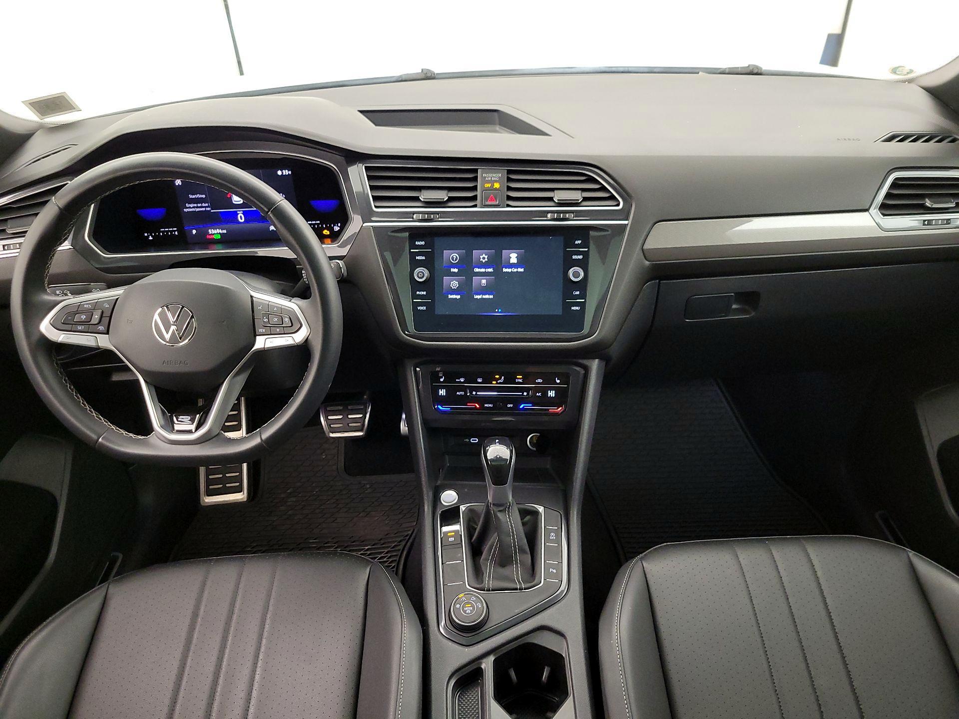 Thumbnail: 2023 Volkswagen Tiguan - 9