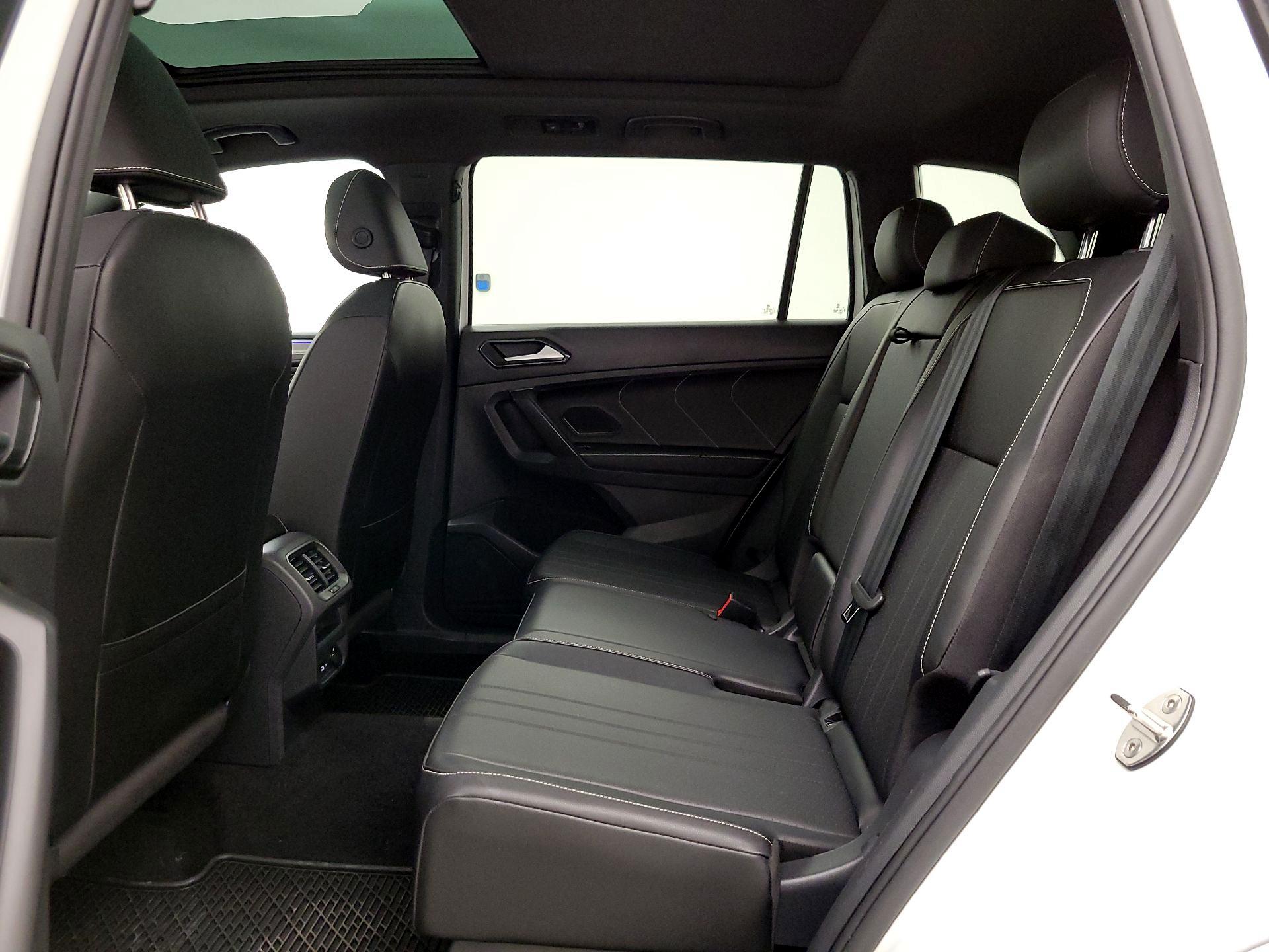 Thumbnail: 2023 Volkswagen Tiguan - 20