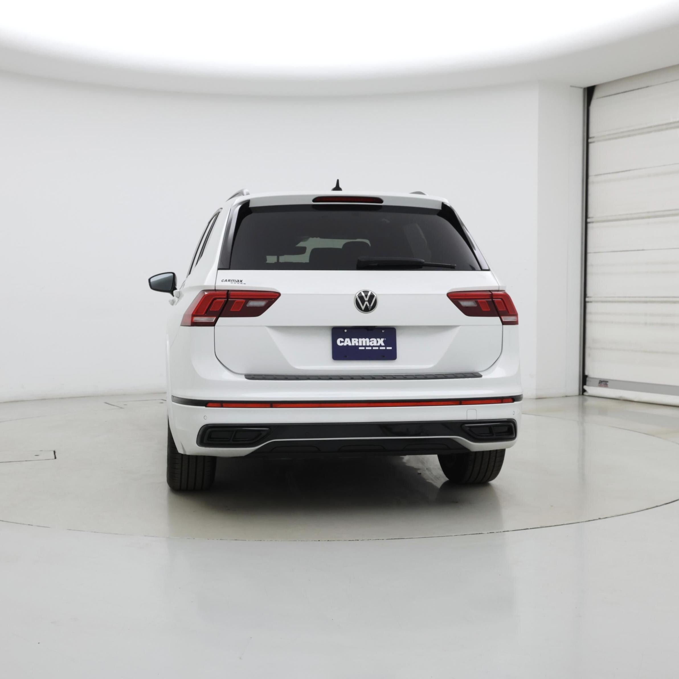 Thumbnail: 2023 Volkswagen Tiguan - 6