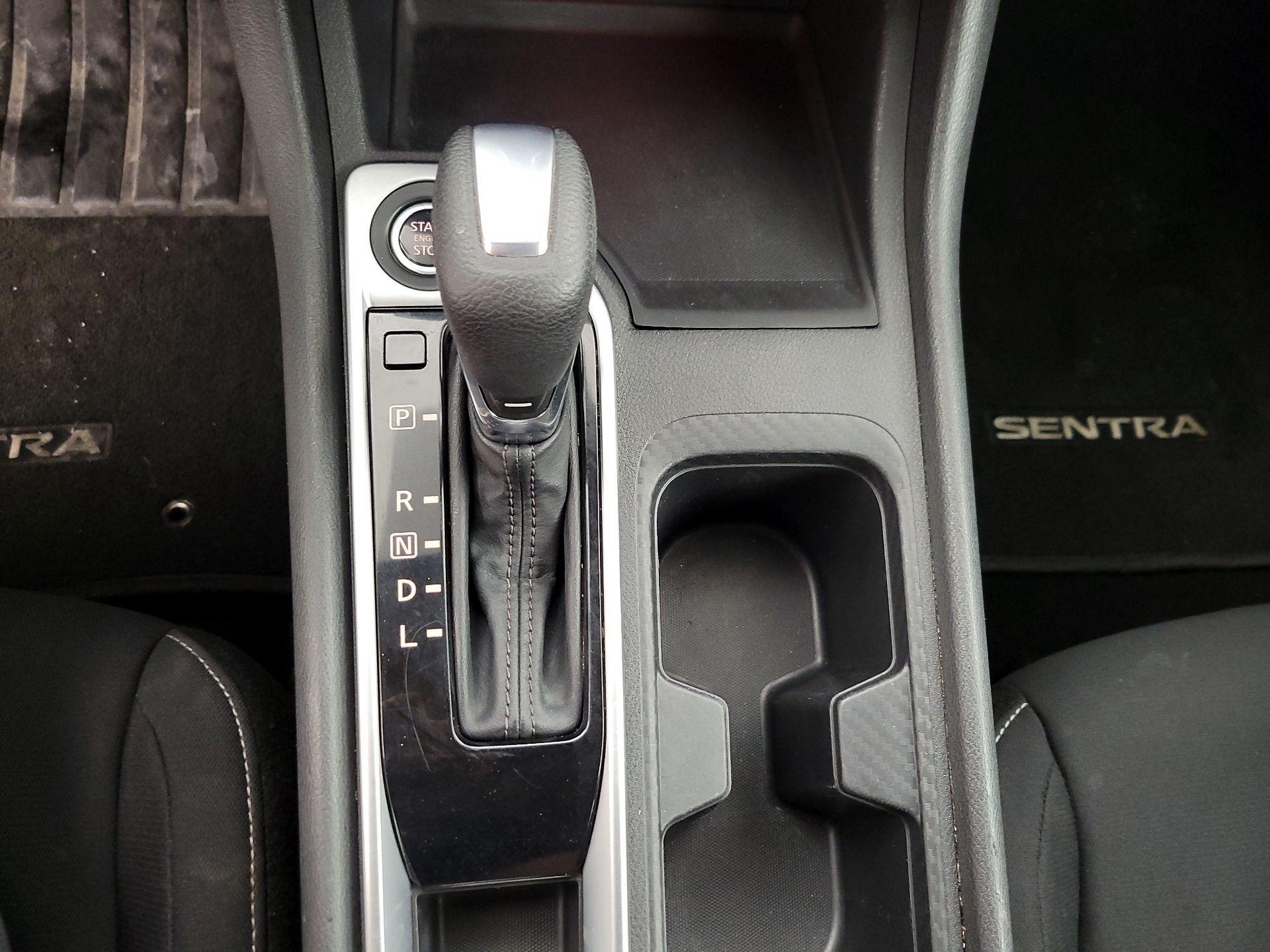 Thumbnail: 2022 Nissan Sentra - 17