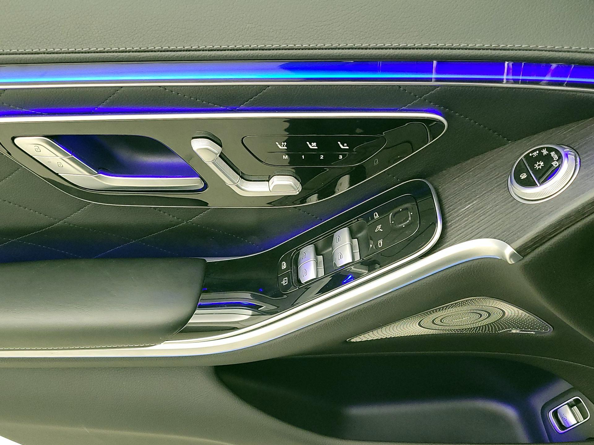 Thumbnail: 2021 Mercedes-Benz S-Class - 12