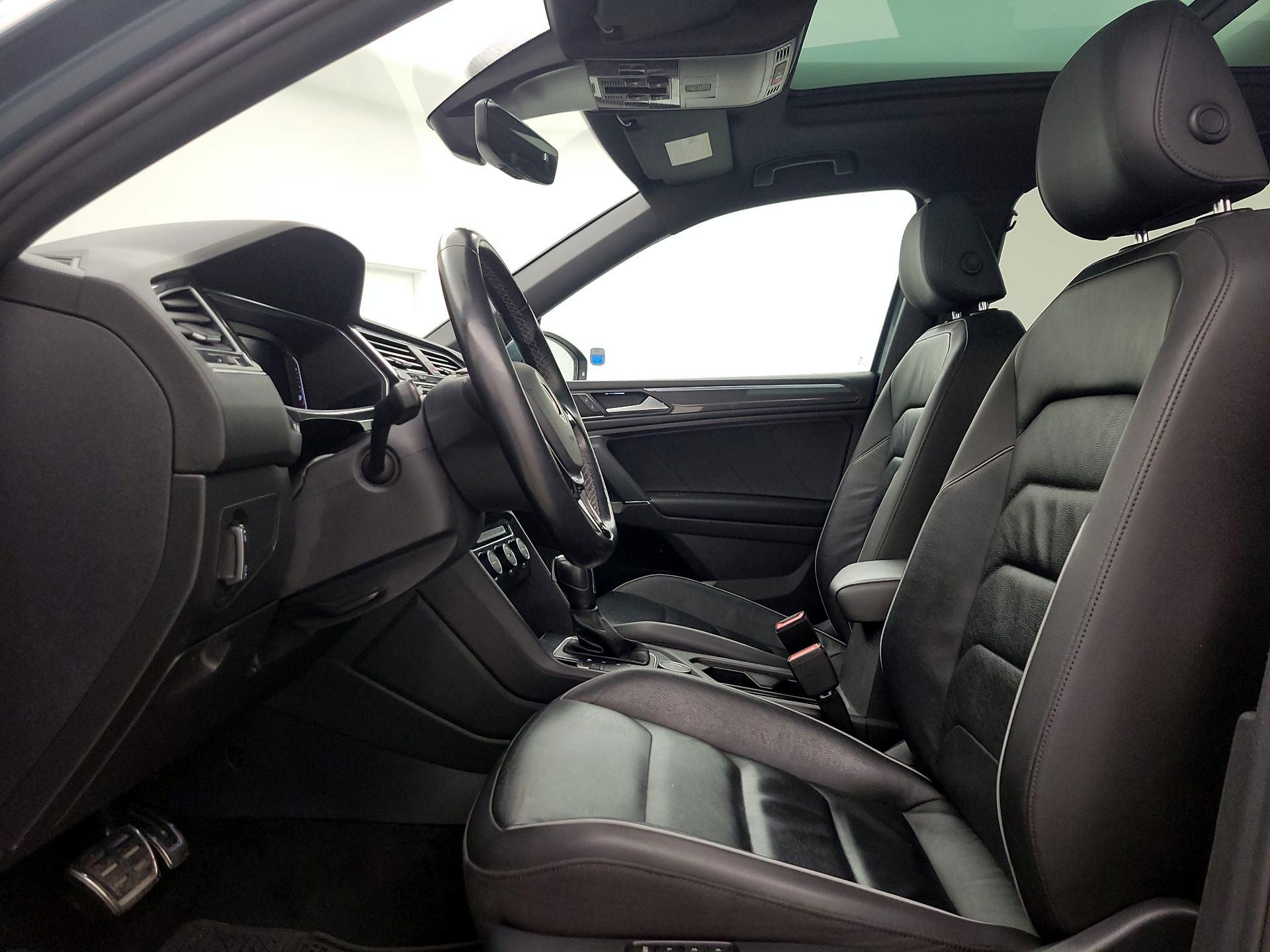 Thumbnail: 2020 Volkswagen Tiguan - 11