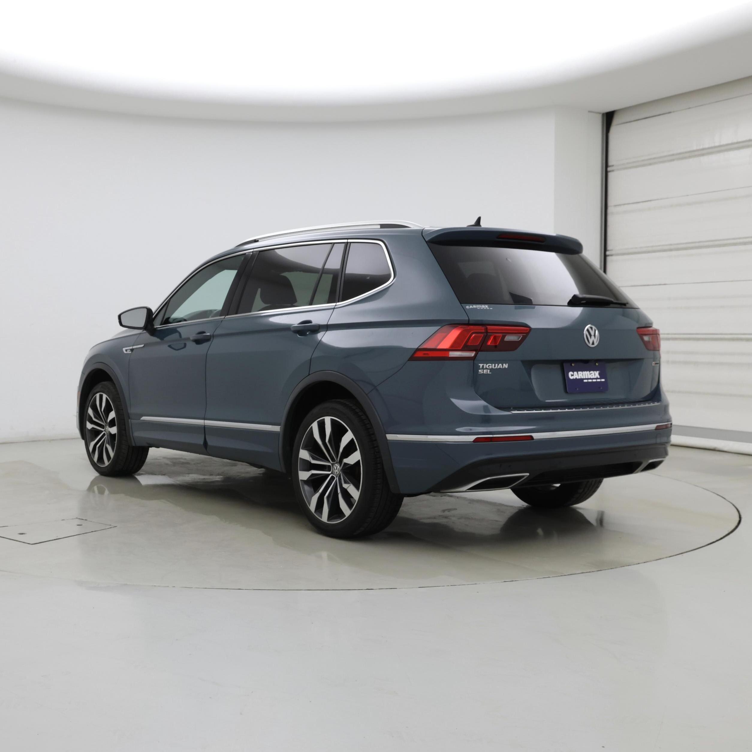 Thumbnail: 2020 Volkswagen Tiguan - 2