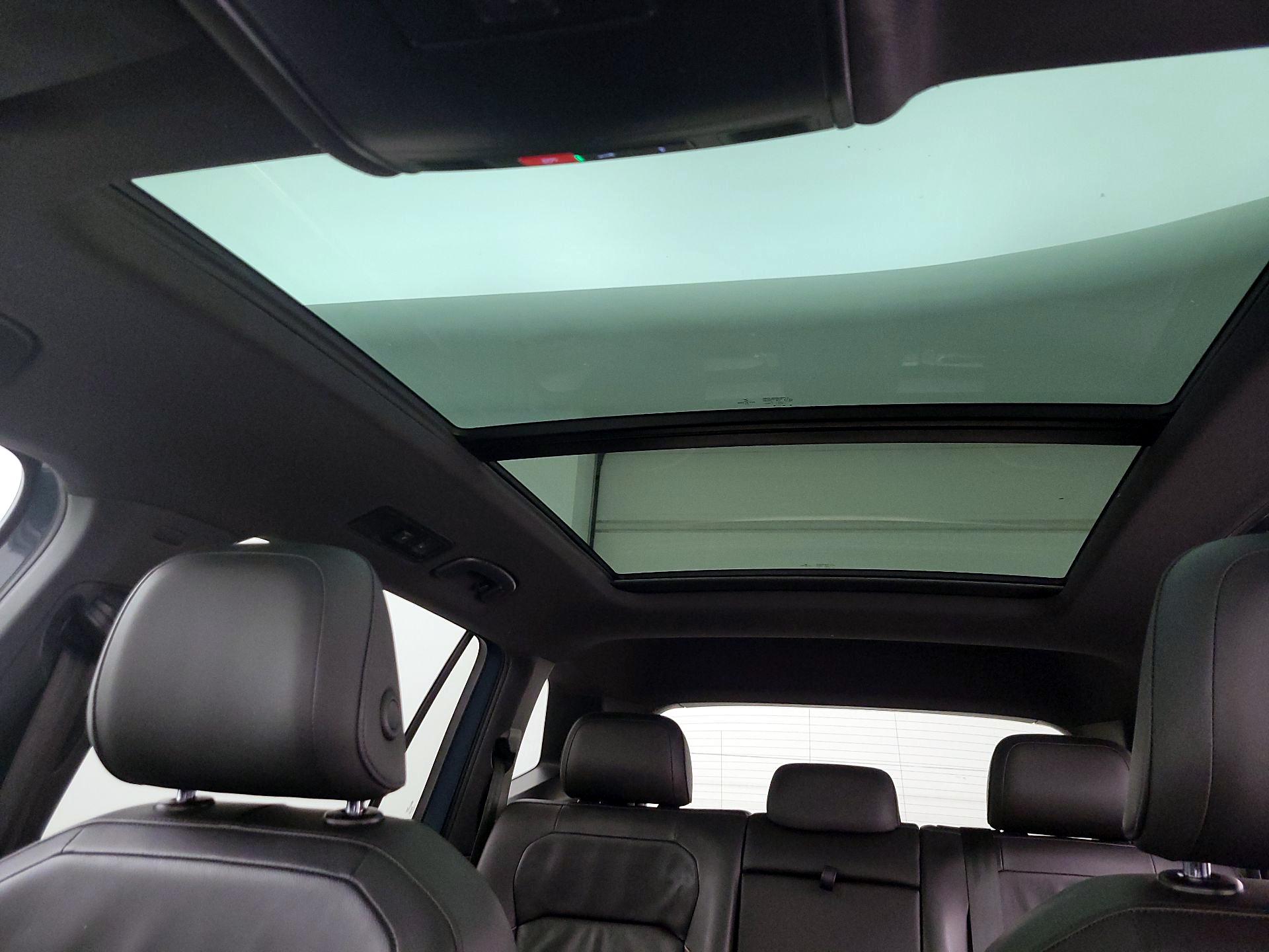 Thumbnail: 2020 Volkswagen Tiguan - 20