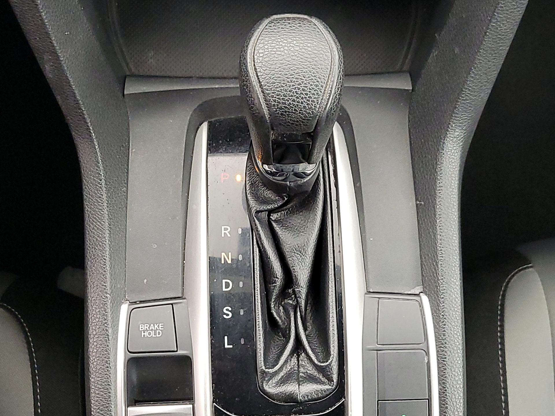 Thumbnail: 2016 Honda Civic - 17