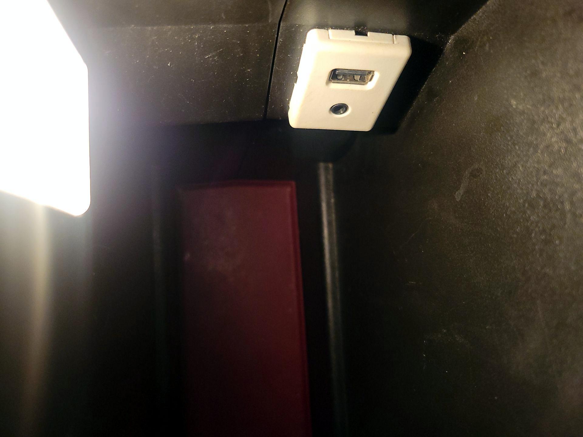 Thumbnail: 2016 Chevrolet Equinox - 17