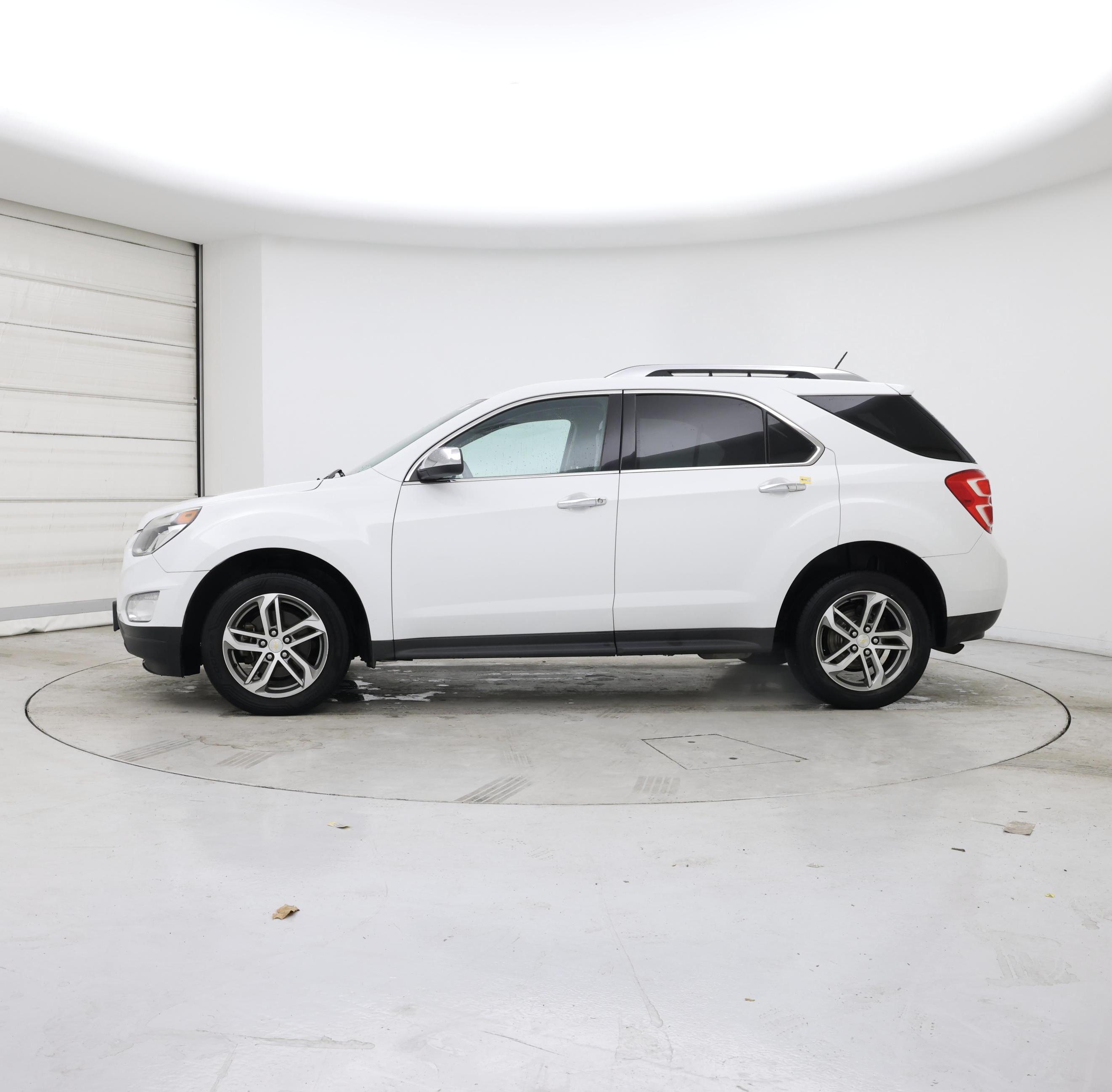 Thumbnail: 2016 Chevrolet Equinox - 3