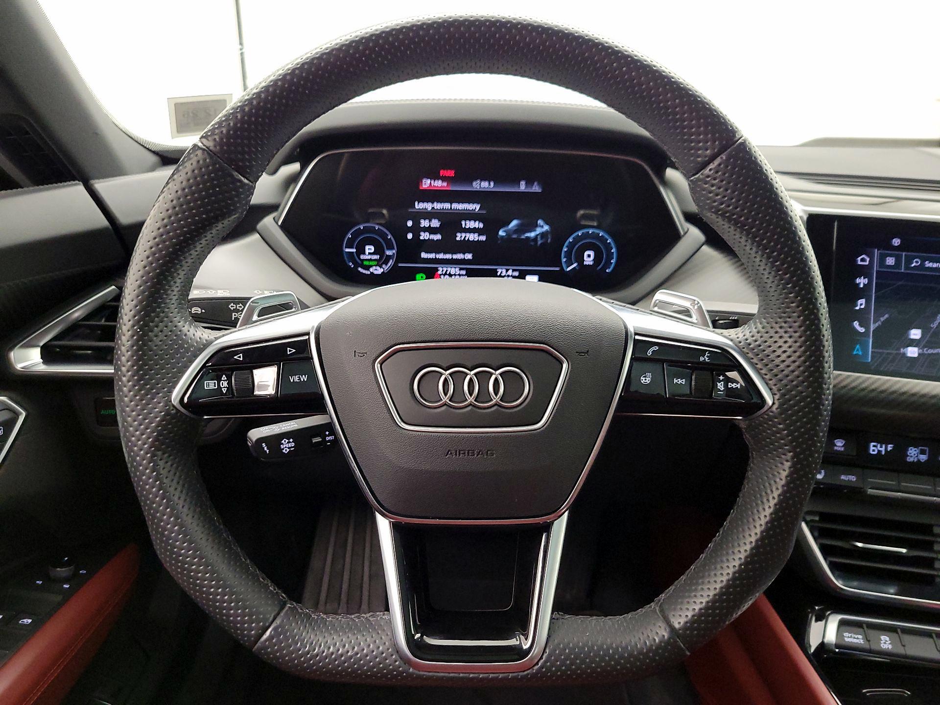 Thumbnail: 2022 Audi e-tron GT - 10