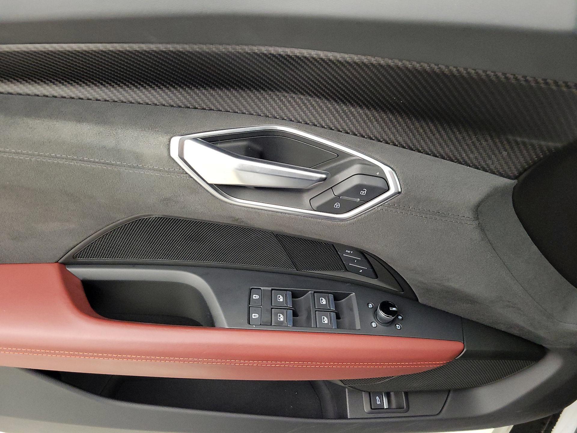 Thumbnail: 2022 Audi e-tron GT - 12