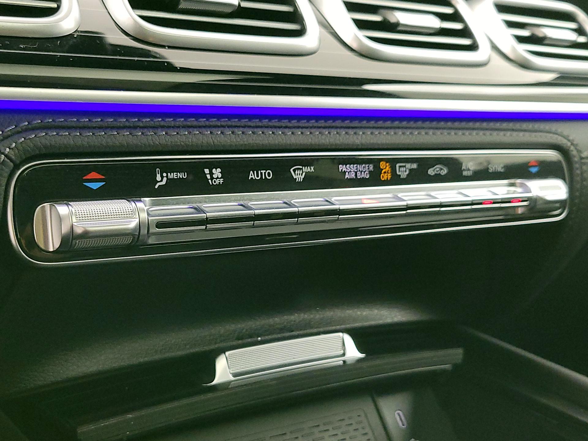 Thumbnail: 2025 Mercedes-Benz GLE - 17