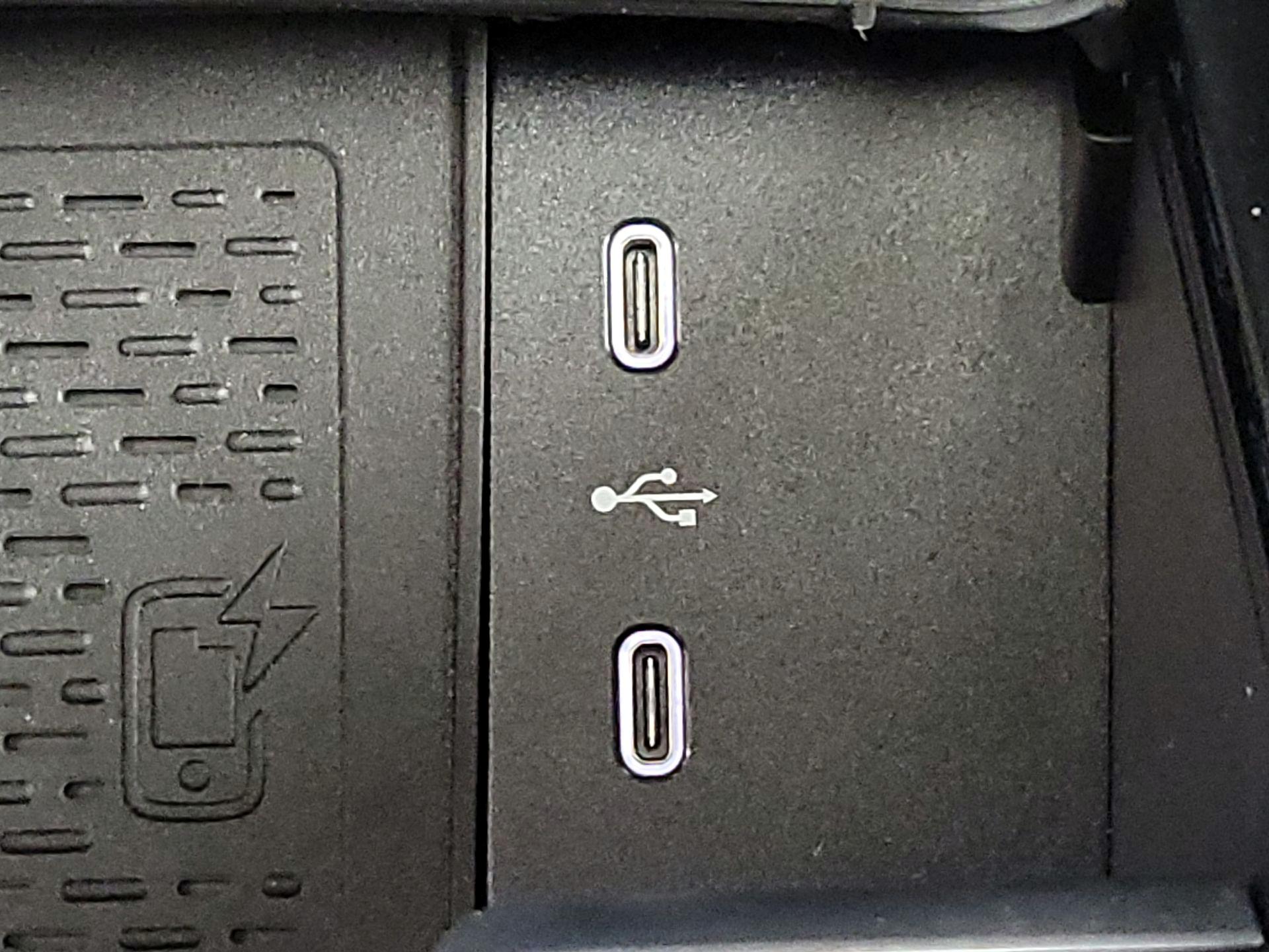 Thumbnail: 2025 Mercedes-Benz GLE - 19