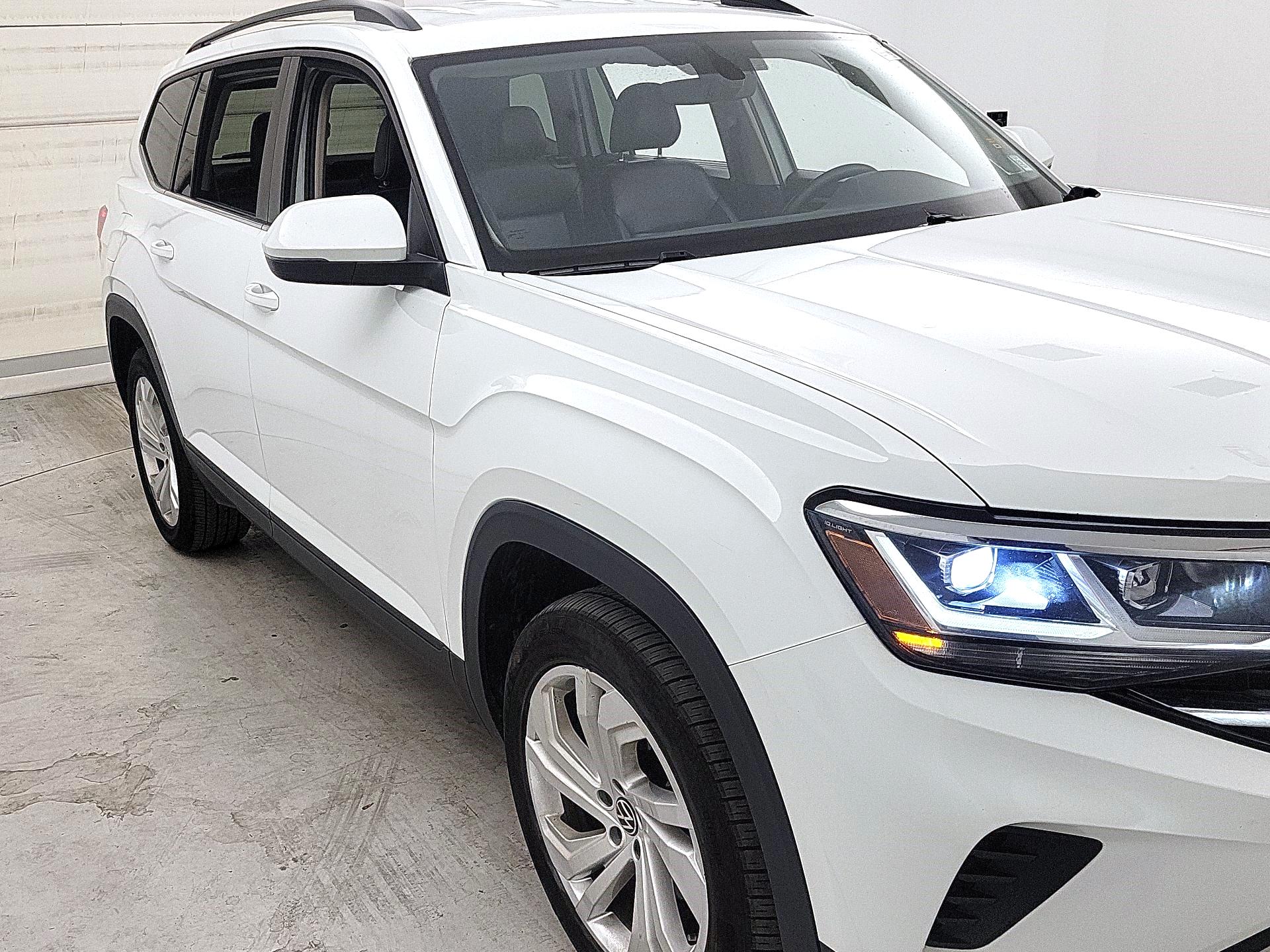 Thumbnail: 2021 Volkswagen Atlas - 1