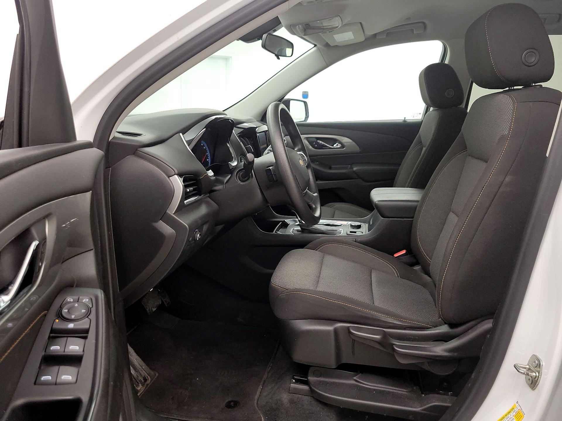 Thumbnail: 2020 Chevrolet Traverse - 11