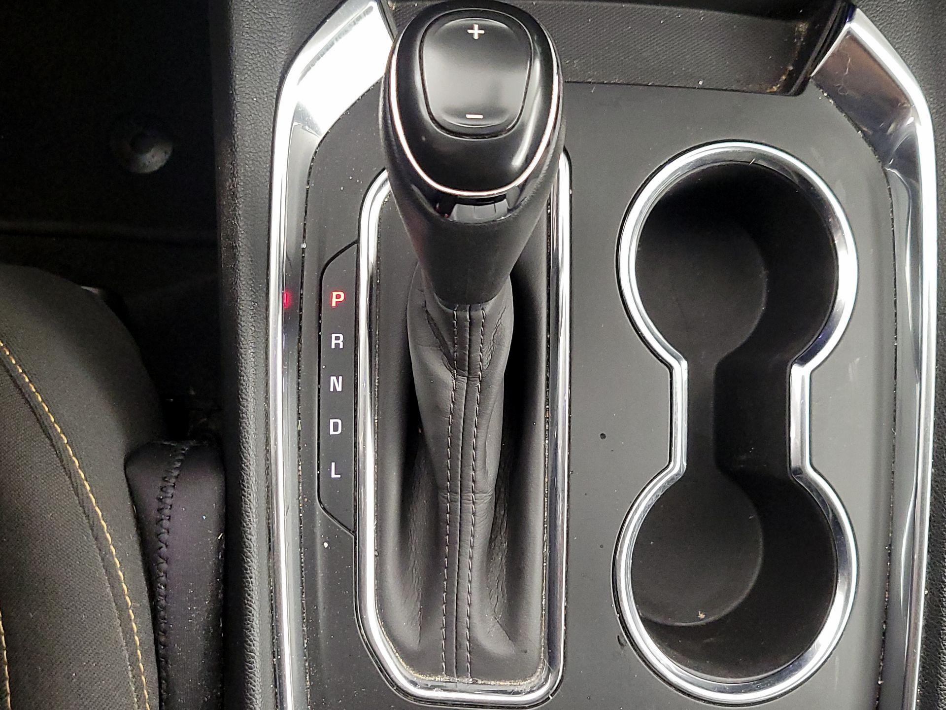 Thumbnail: 2020 Chevrolet Traverse - 17