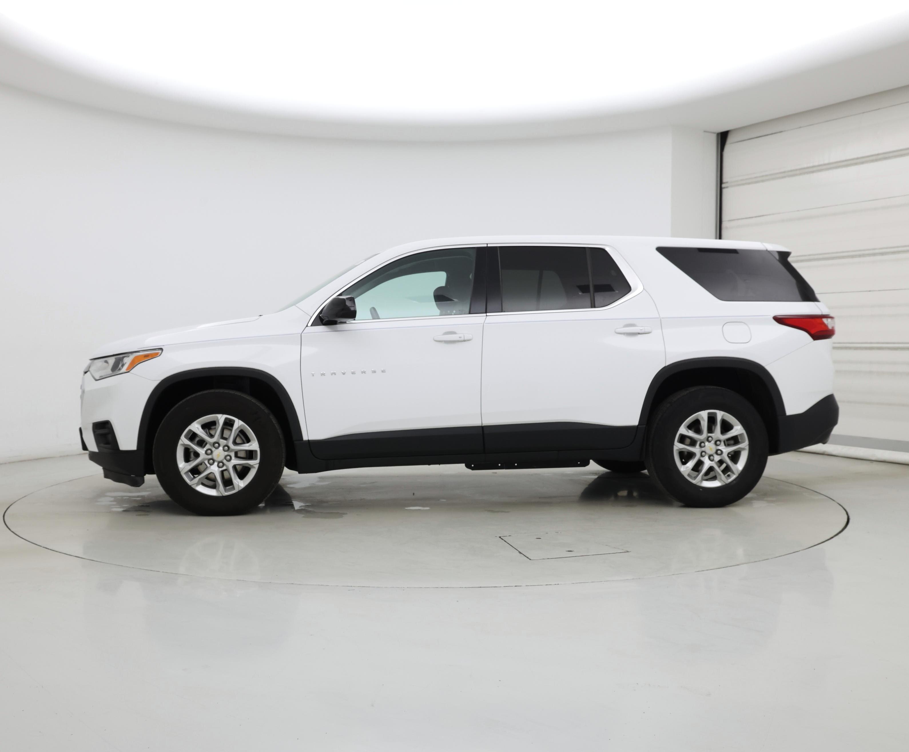 Thumbnail: 2020 Chevrolet Traverse - 3