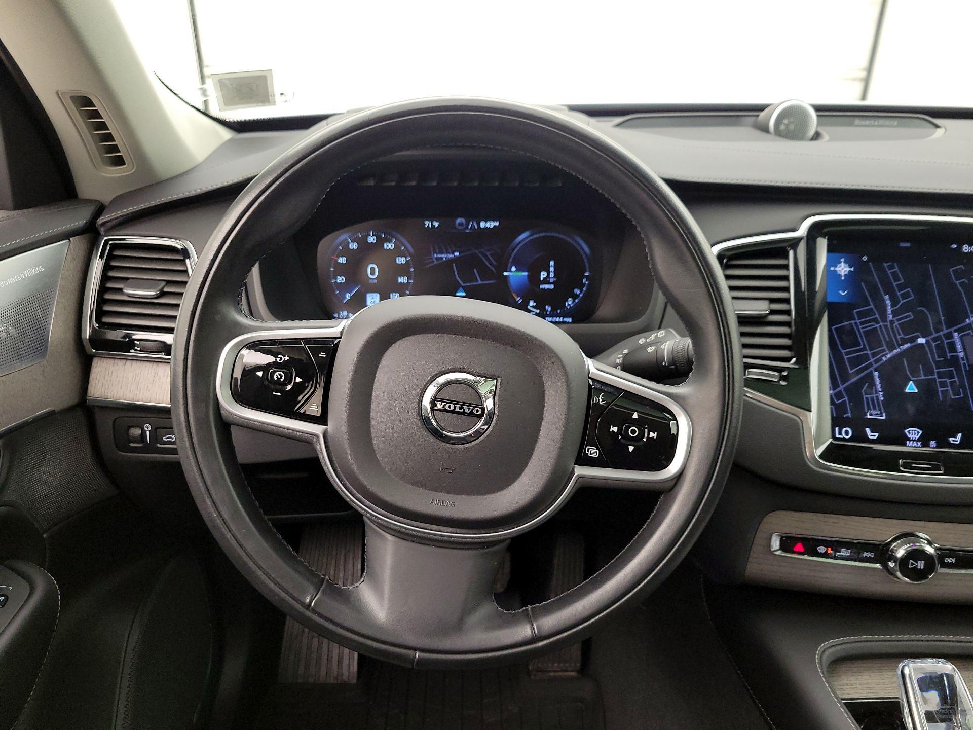 Thumbnail: 2022 Volvo XC90 - 10