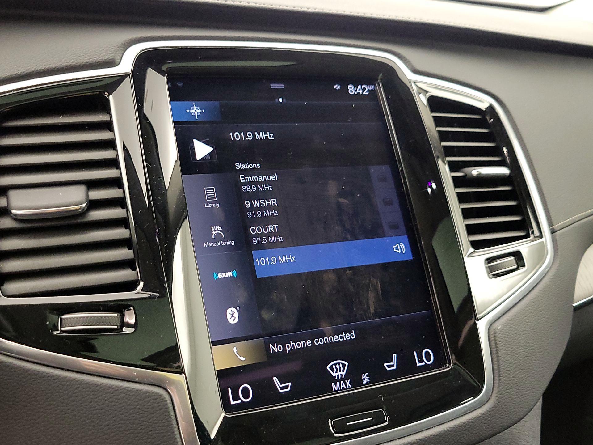 Thumbnail: 2022 Volvo XC90 - 16