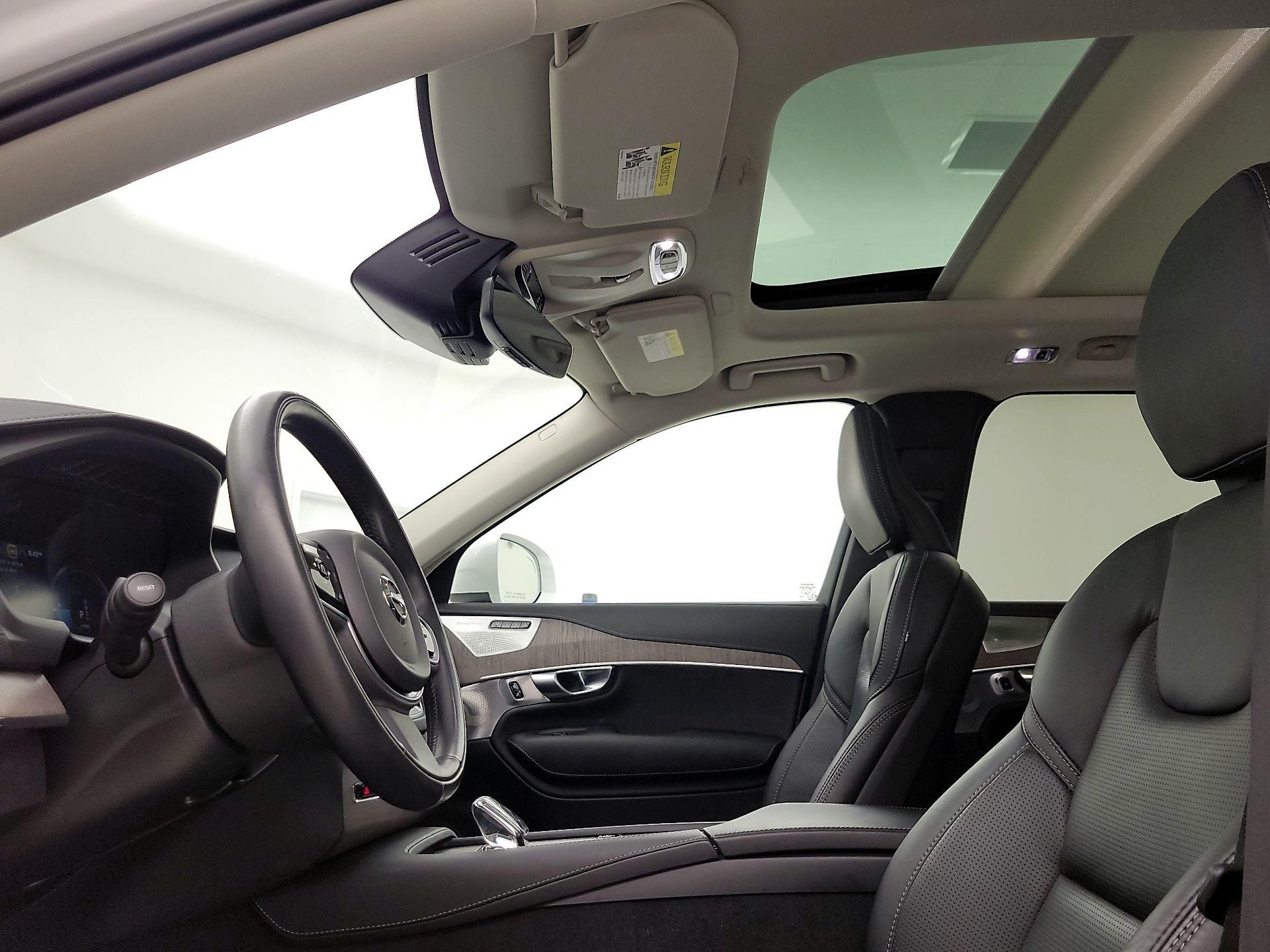 Thumbnail: 2022 Volvo XC90 - 20