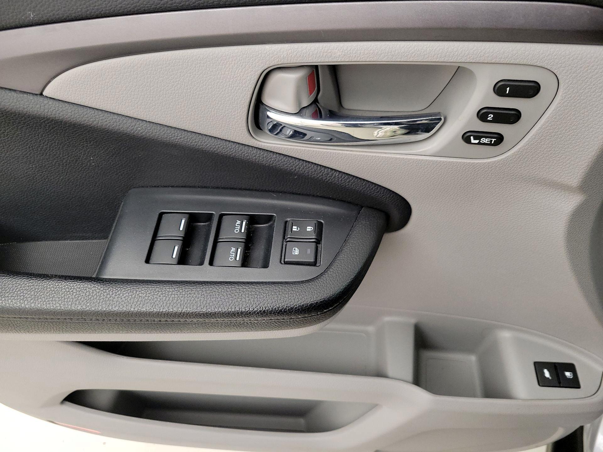 Thumbnail: 2021 Honda Pilot - 12