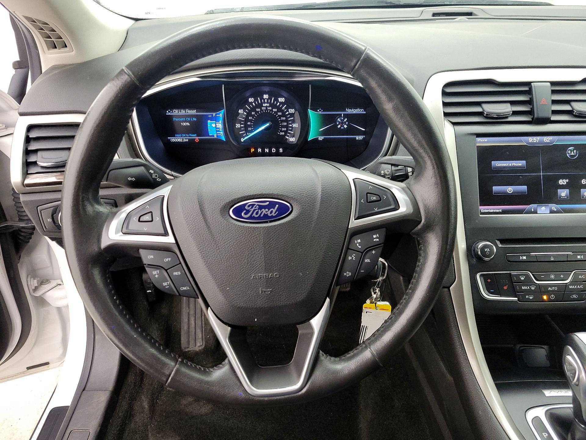 Thumbnail: 2016 Ford Fusion - 10