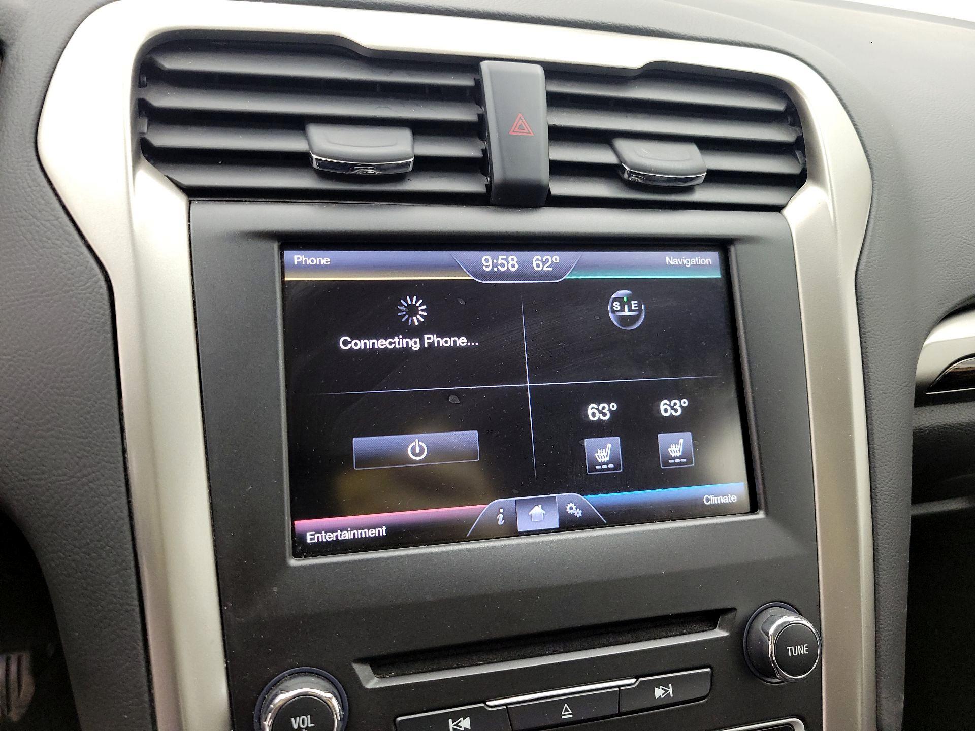 Thumbnail: 2016 Ford Fusion - 15