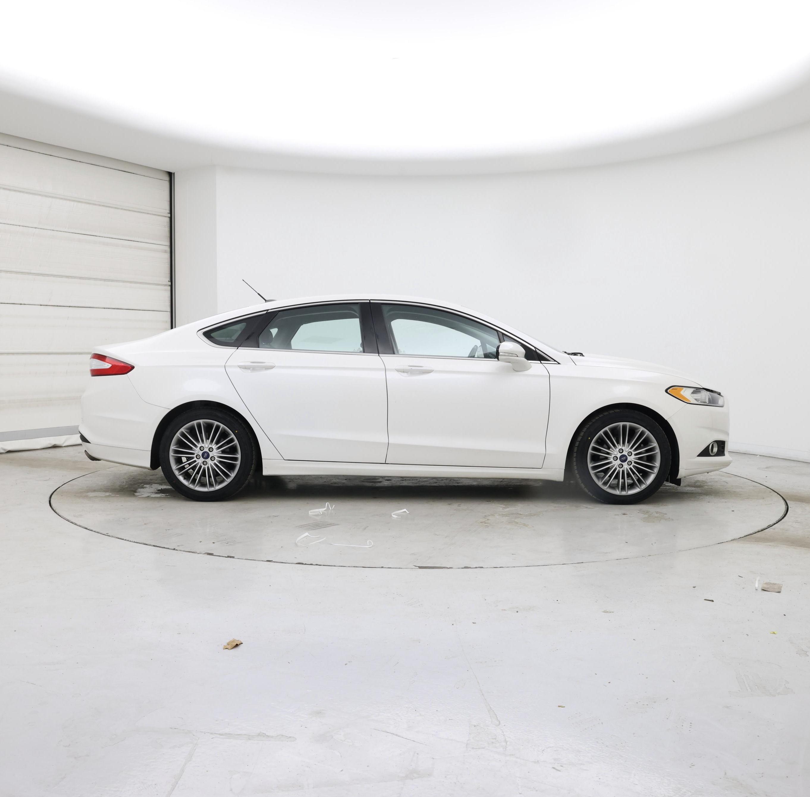 Thumbnail: 2016 Ford Fusion - 7