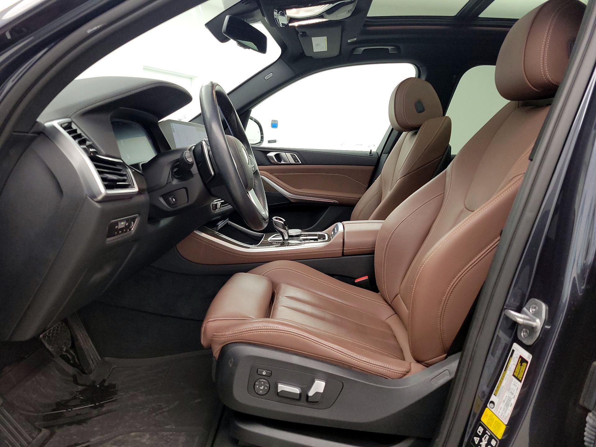 Thumbnail: 2022 BMW X5 - 11