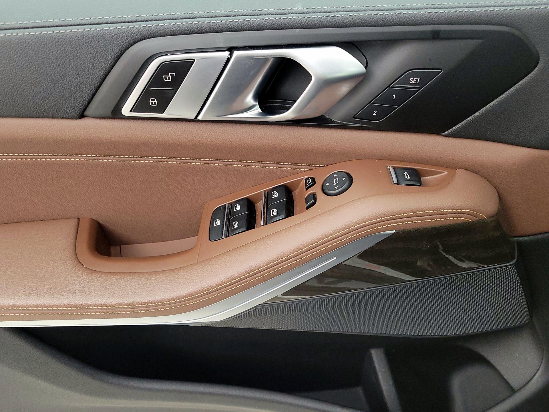 Thumbnail: 2022 BMW X5 - 12